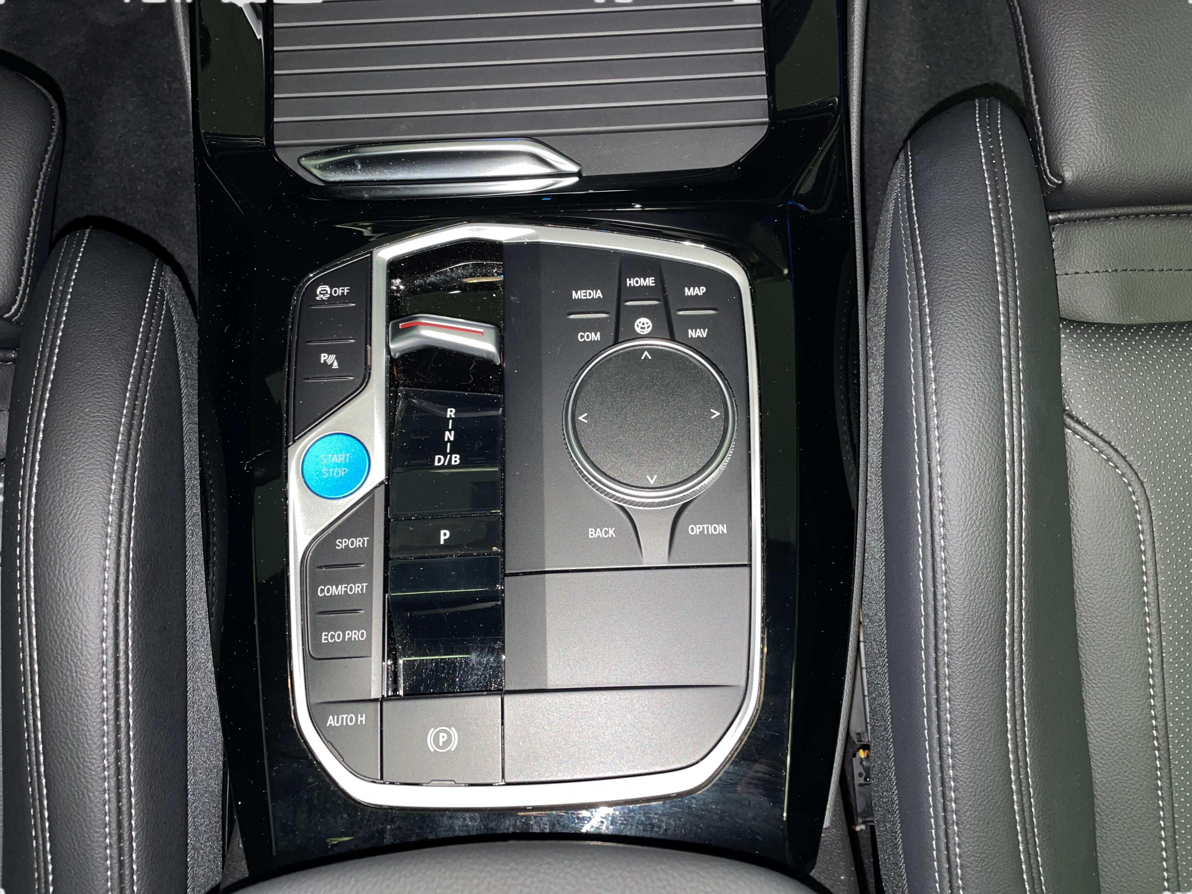 BMW iX3 – Bild 21