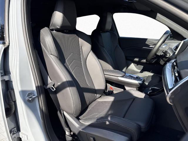 BMW iX2 – Bild 12