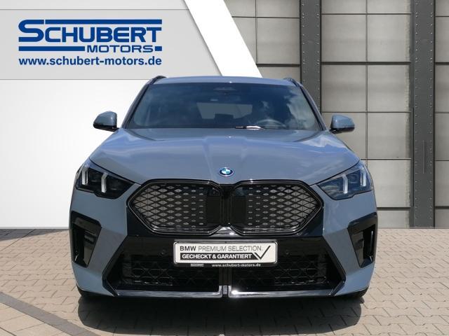 BMW iX2 – Bild 10
