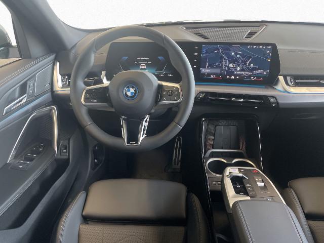 BMW iX2 – Bild 9