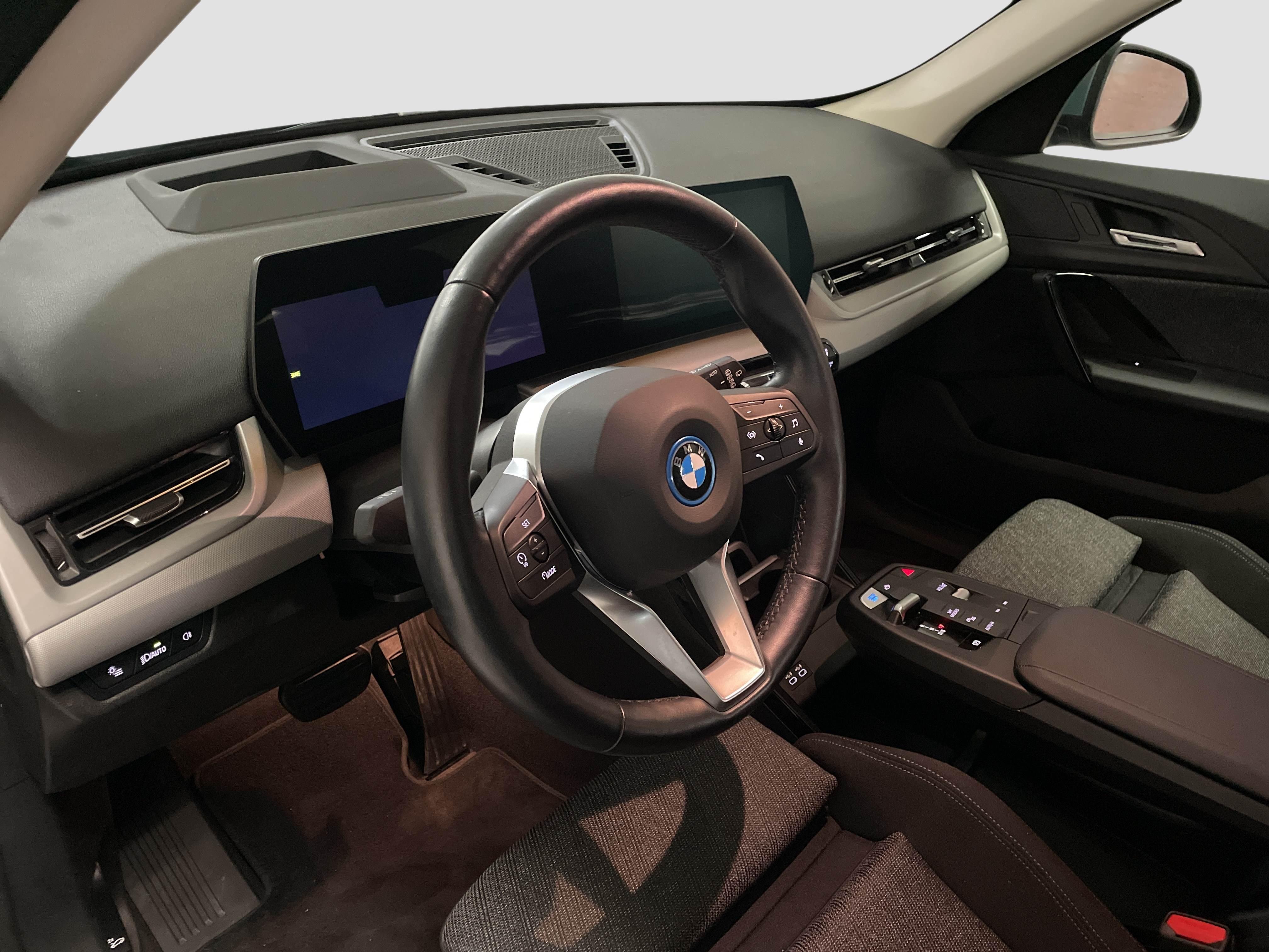 BMW iX1 – Bild 12