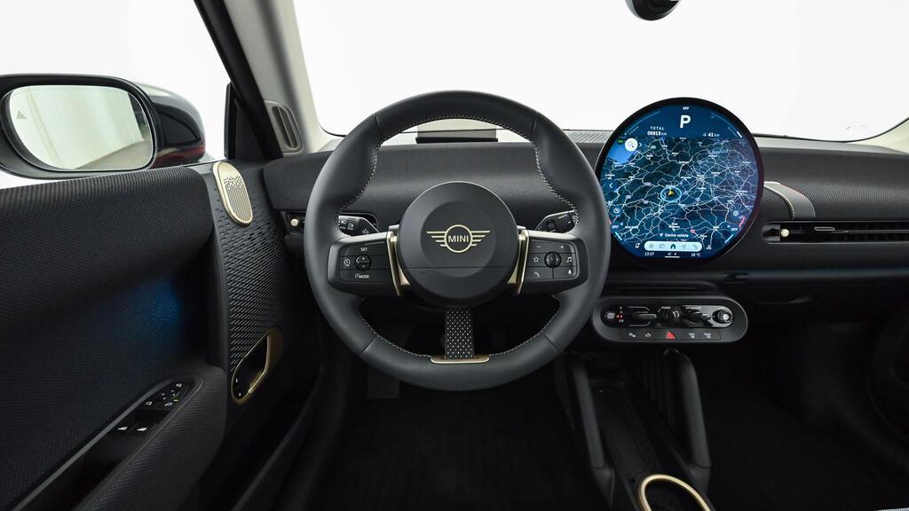MINI Cooper E J01 HC0 Interieur