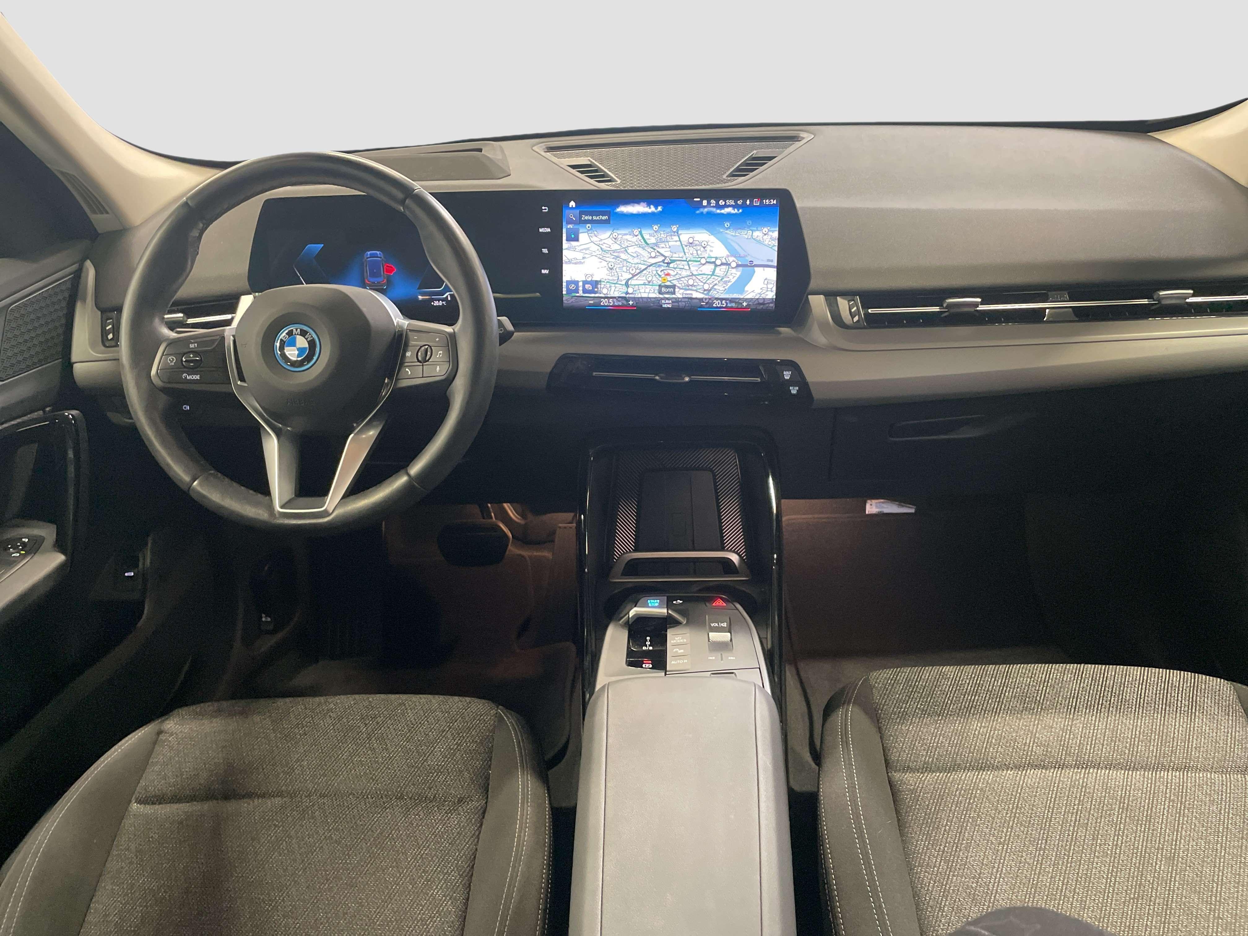 BMW iX1 – Bild 12