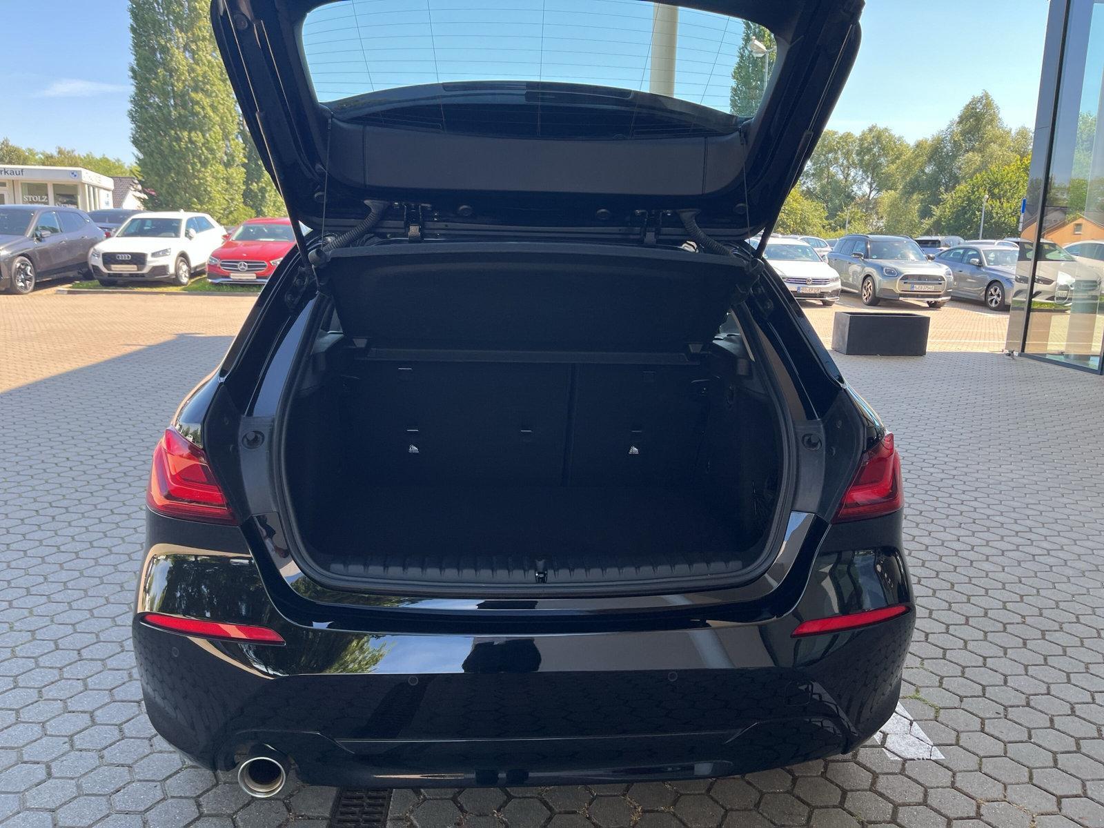 BMW 118i 2022