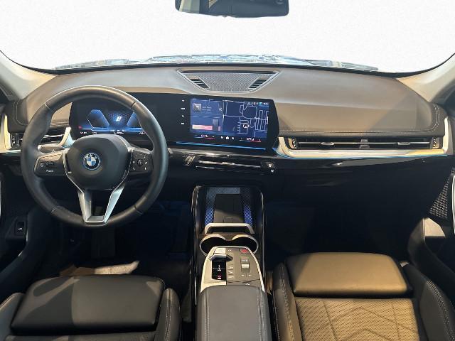 BMW iX1 – Bild 13