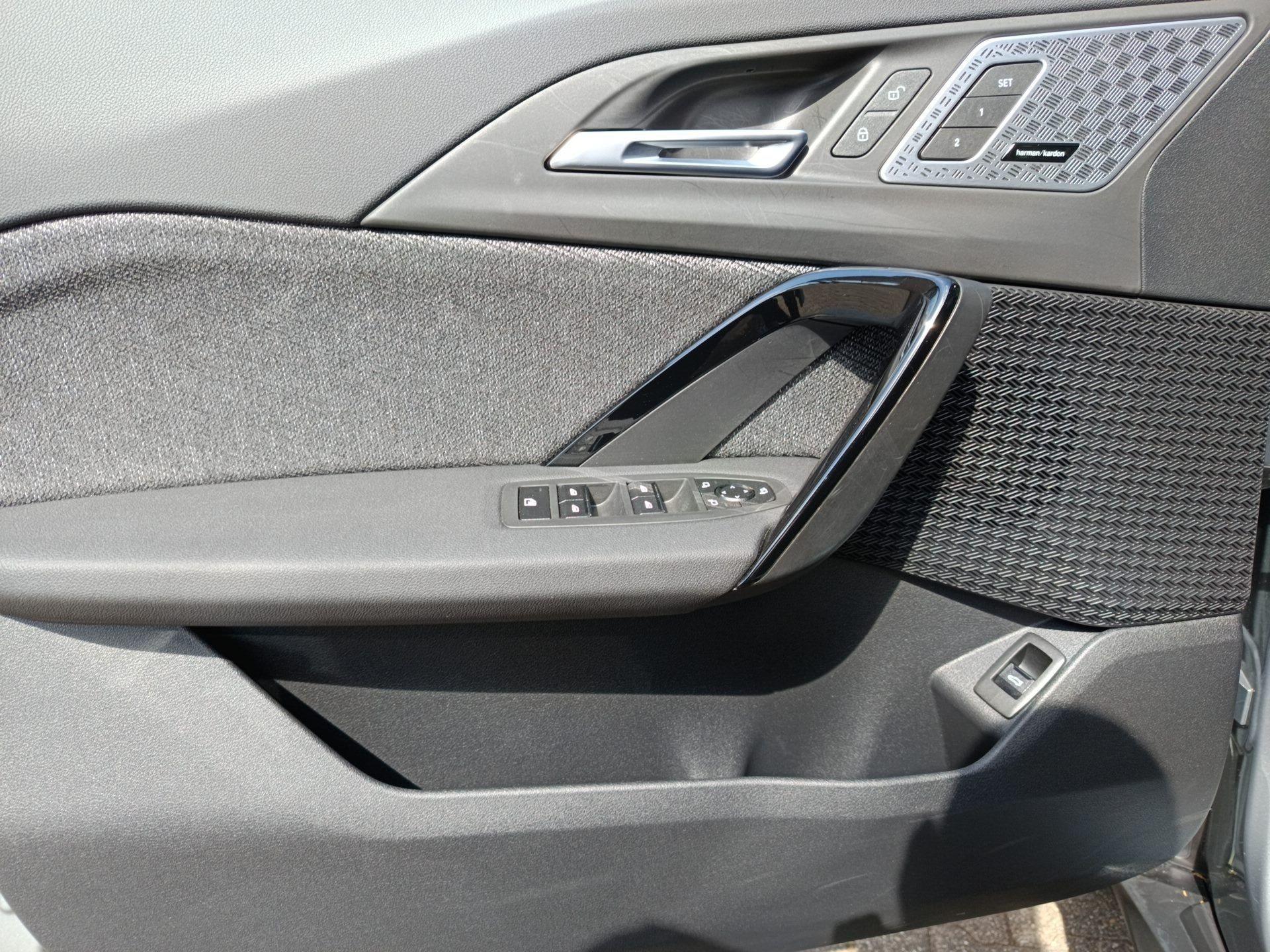 BMW iX2 – Bild 12