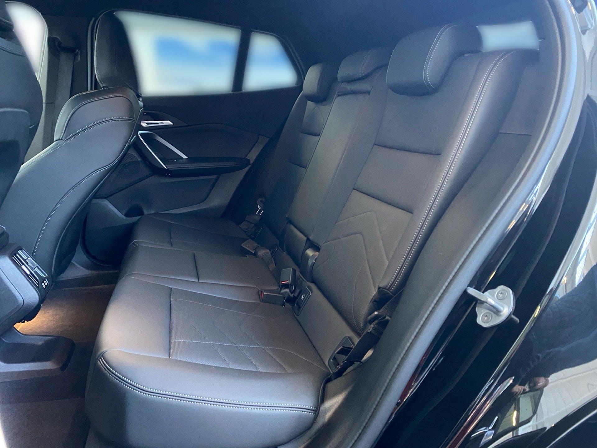 BMW iX2 – Bild 8
