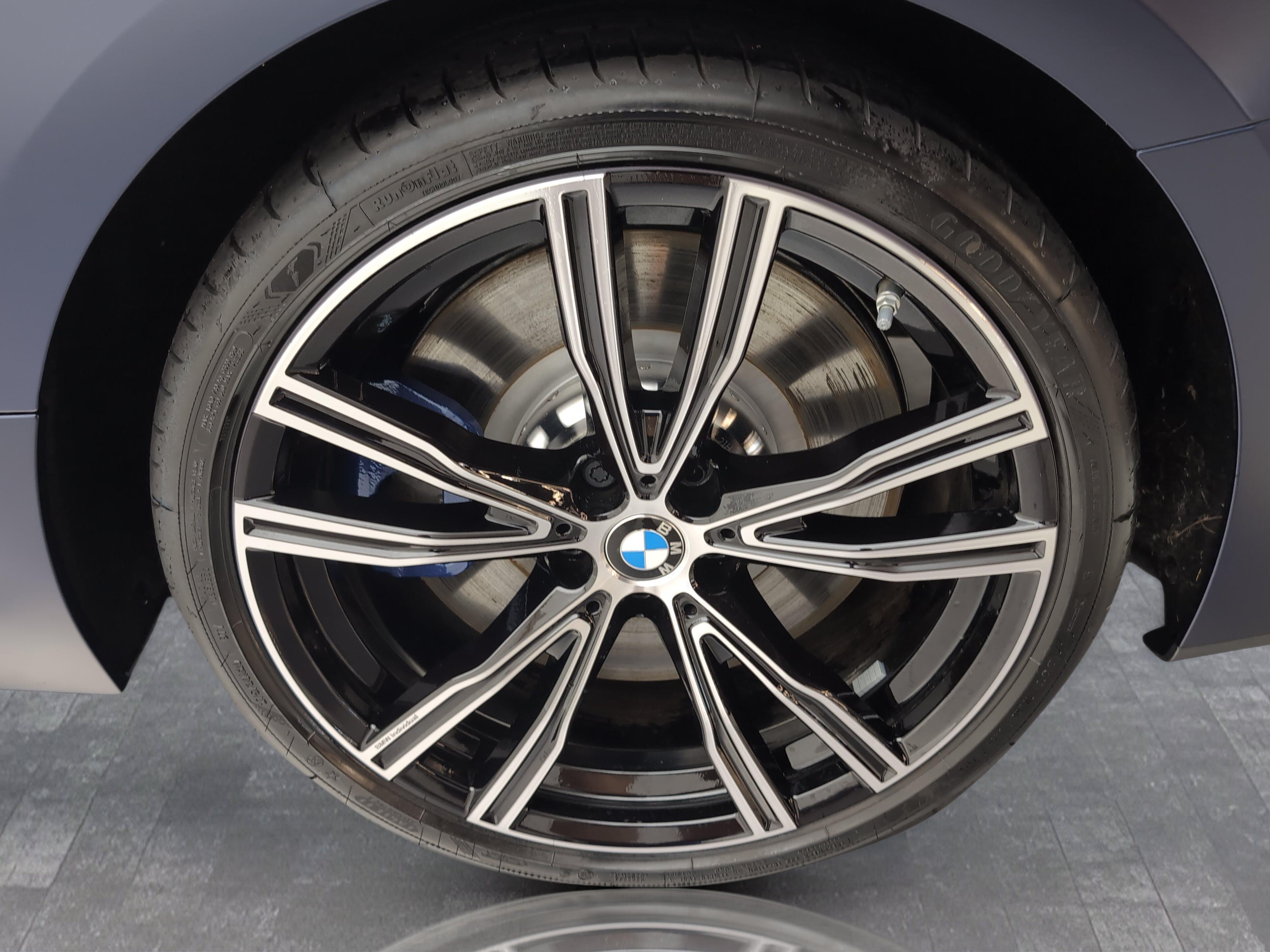 BMW 8er Coupé – Bild 18