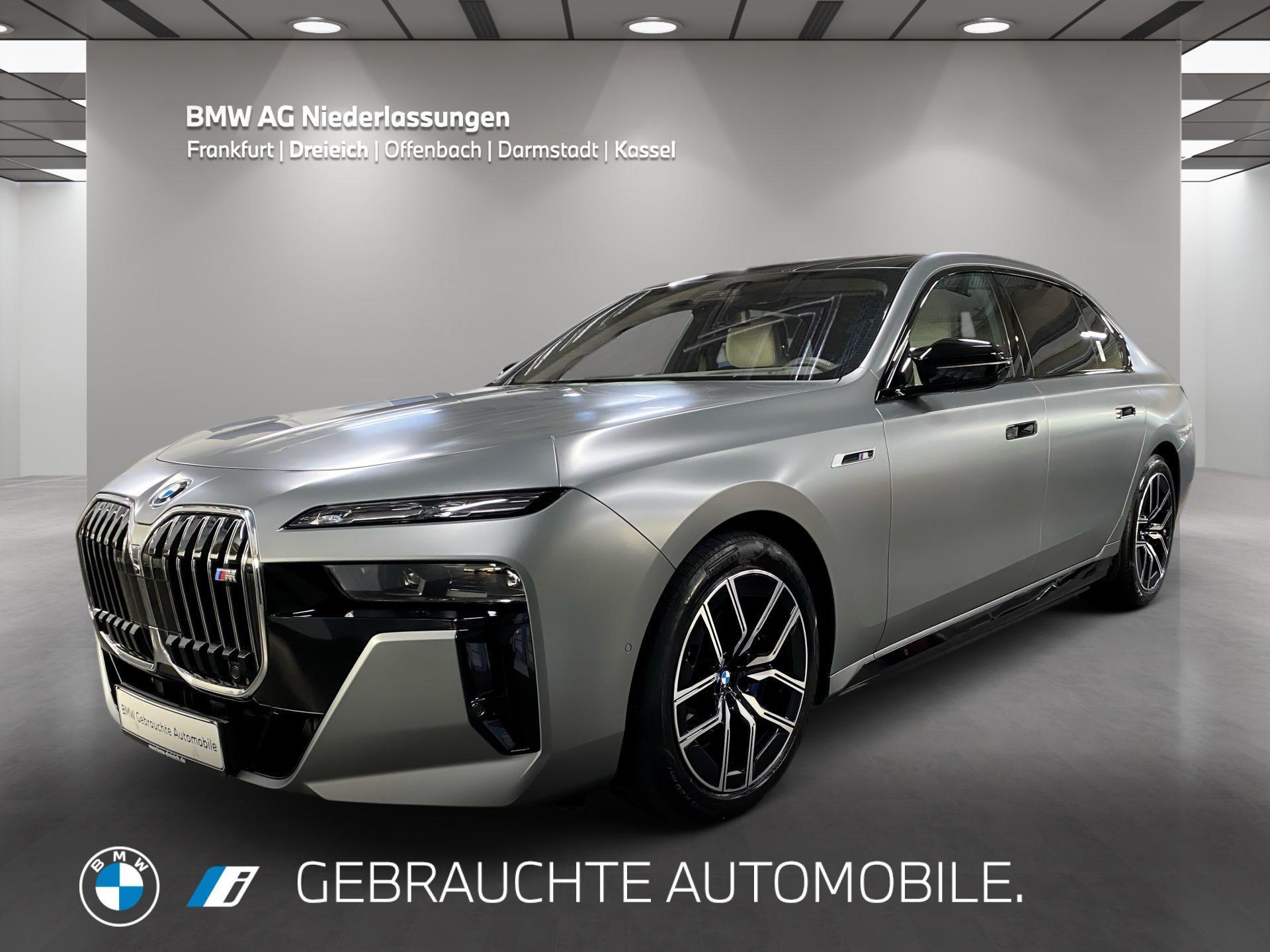 BMW i7