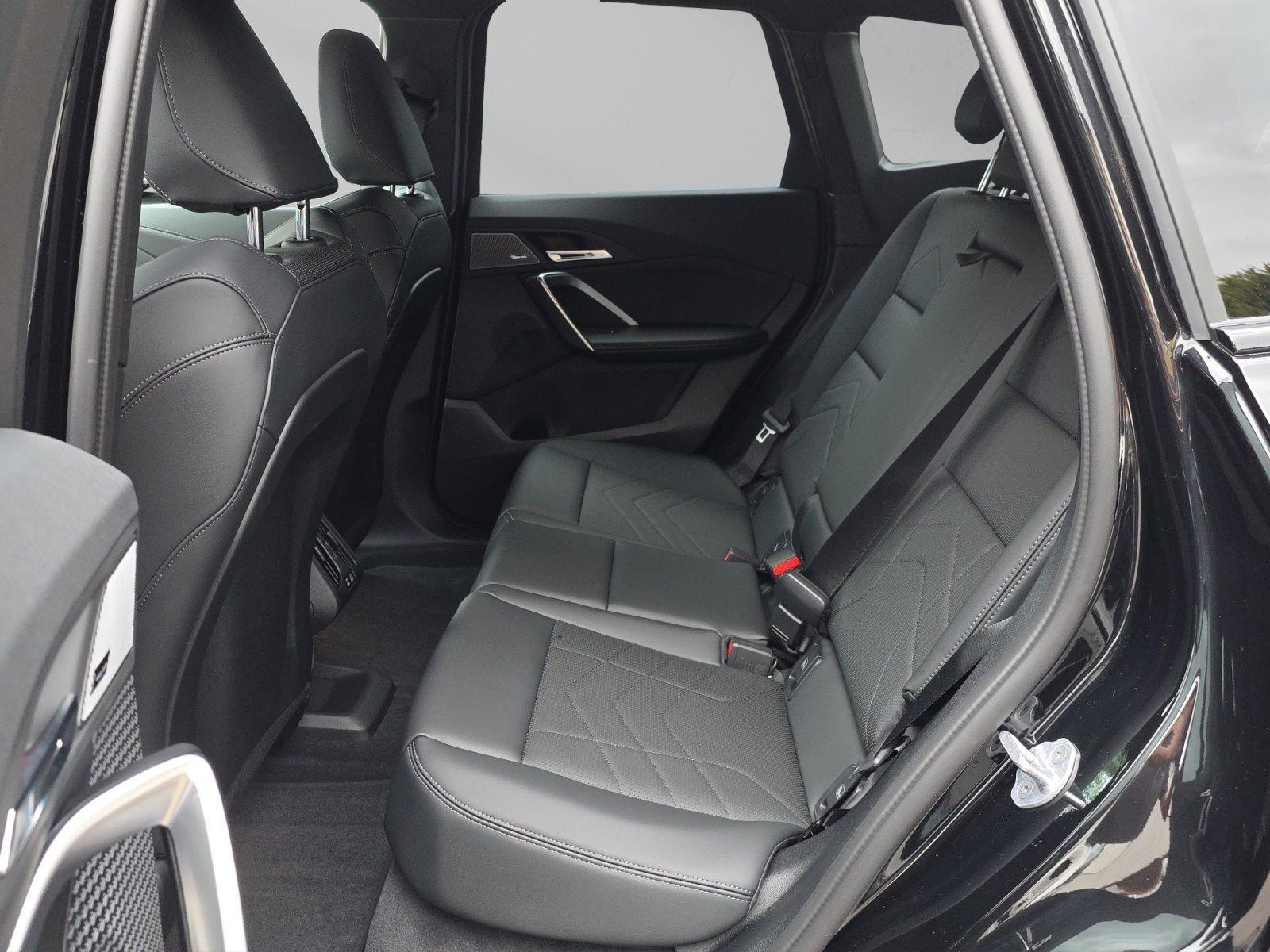 BMW iX1 – Bild 9