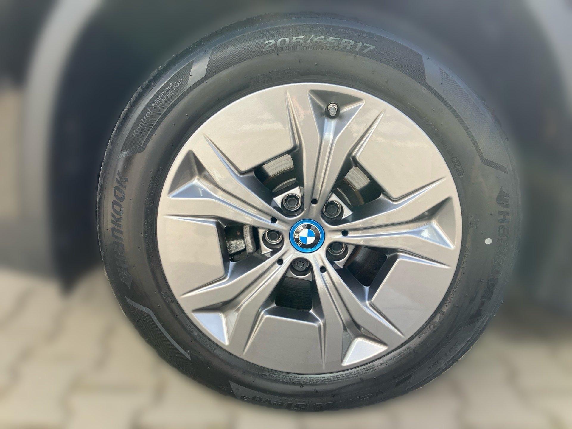 BMW iX1 – Bild 6