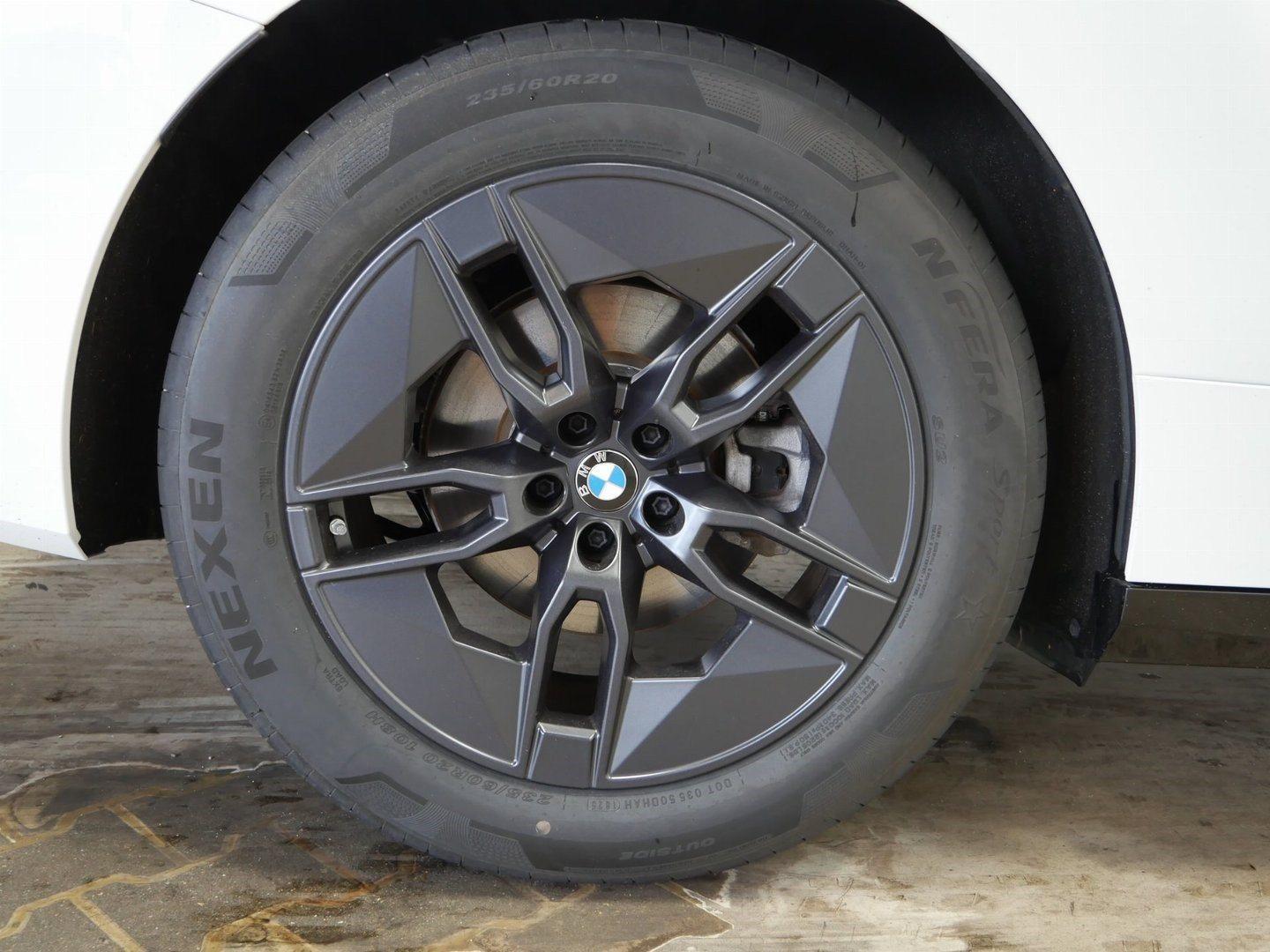 BMW iX – Bild 9