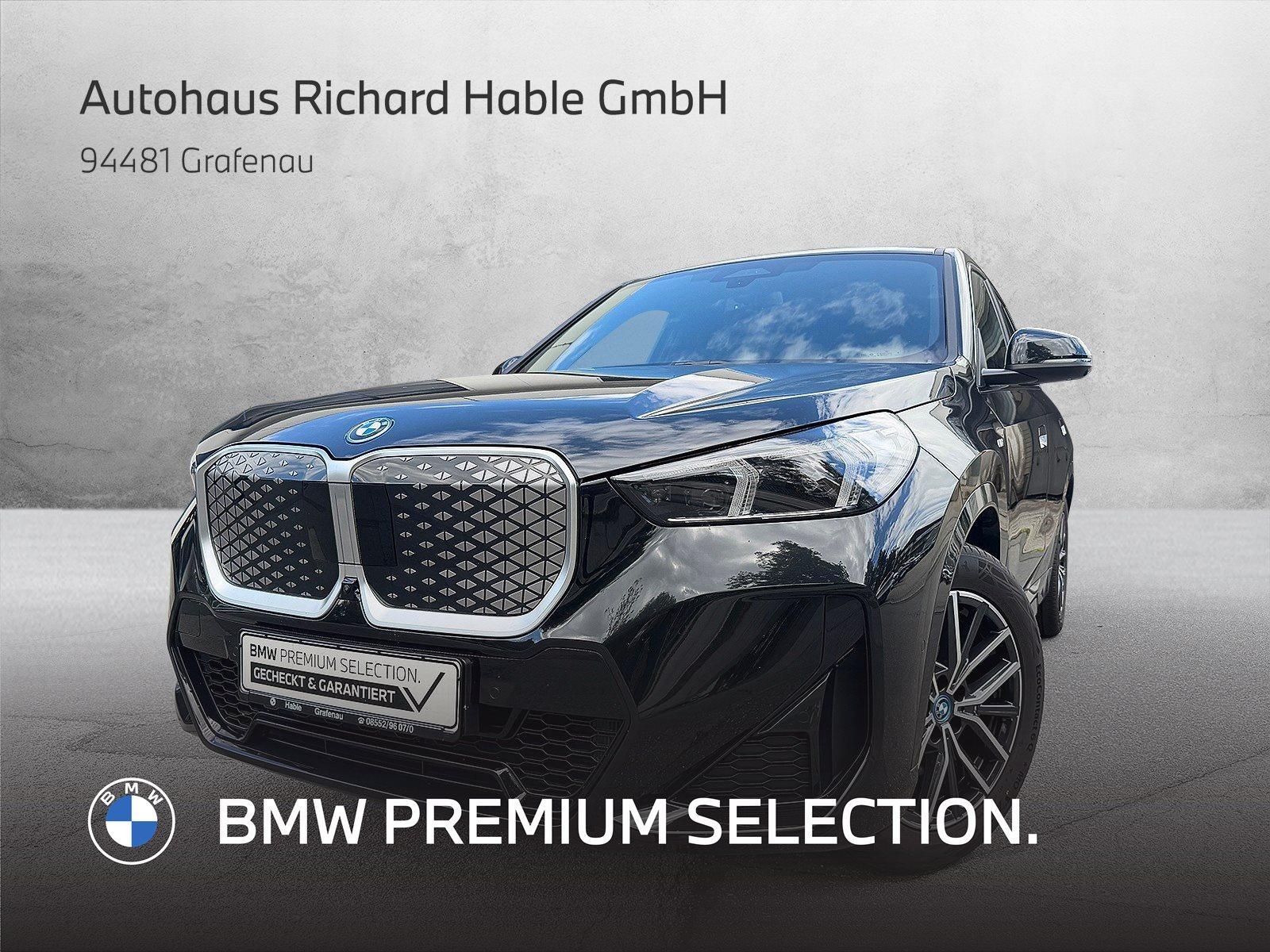 BMW iX1