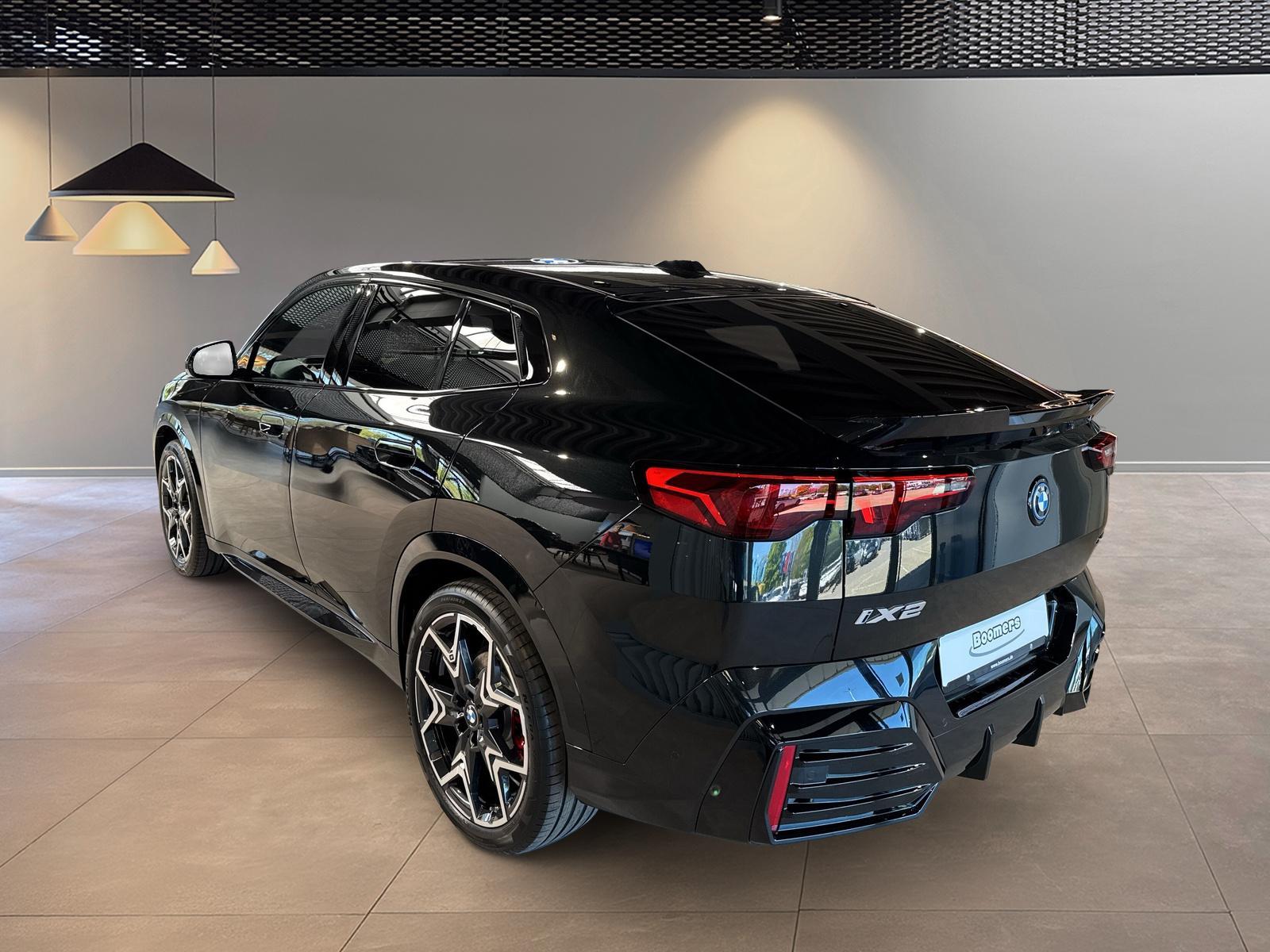 BMW iX2 – Bild 14