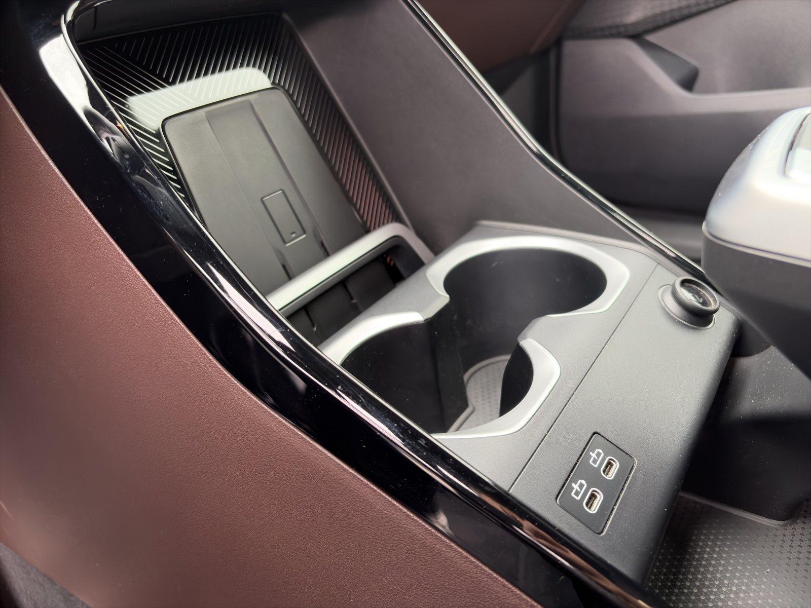 BMW iX1 – Bild 30