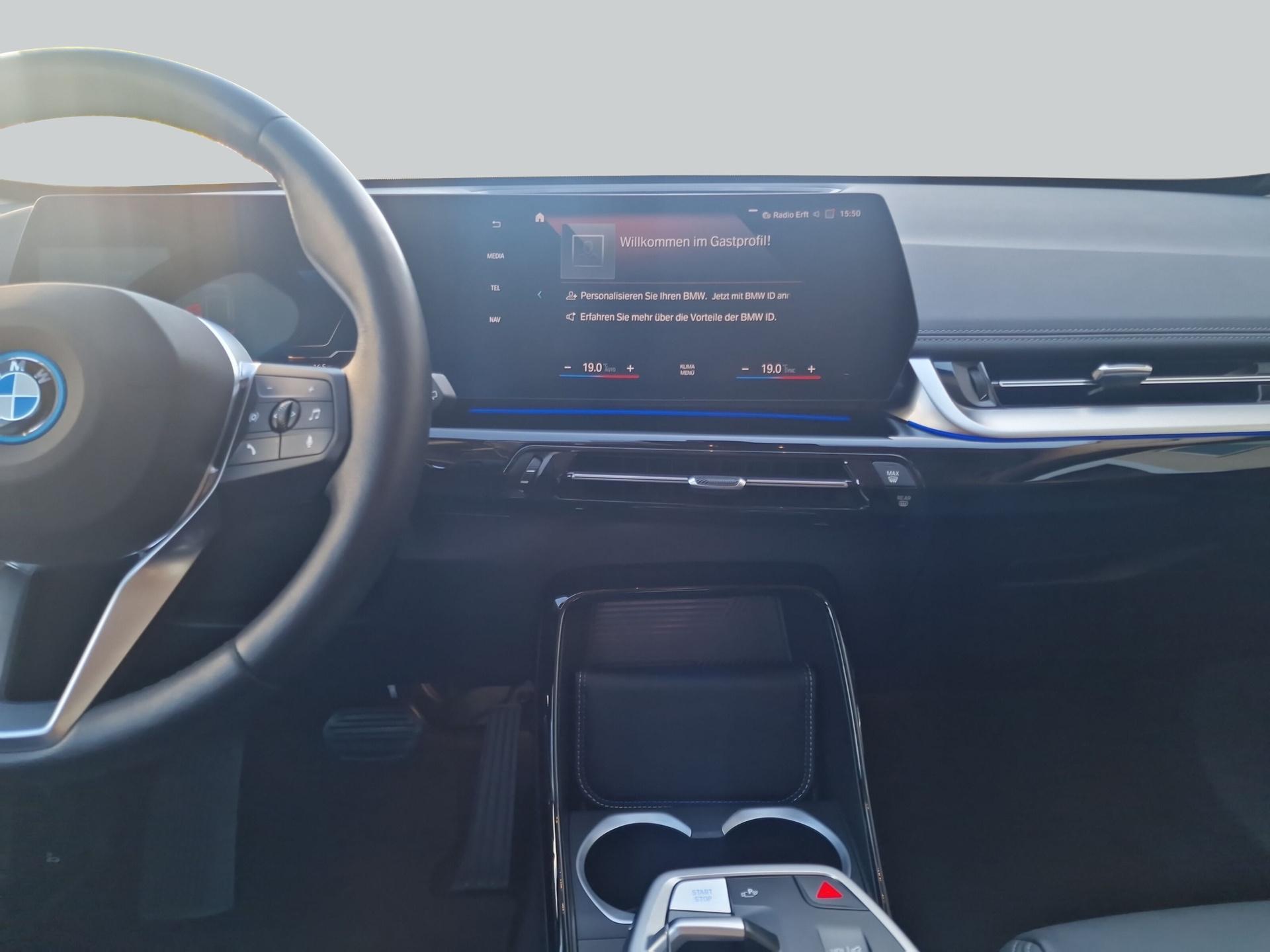 BMW iX1 – Bild 13