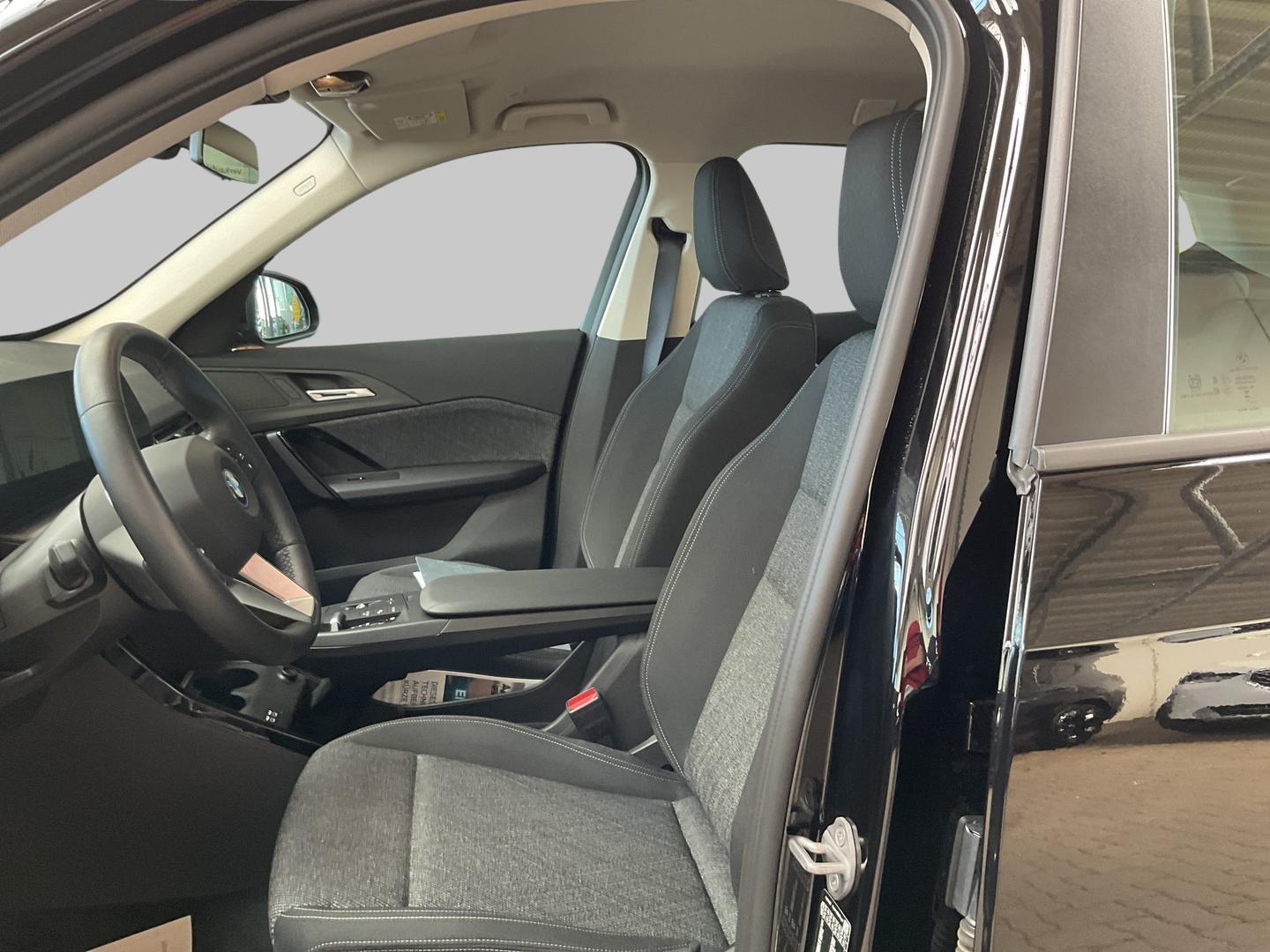 BMW iX1 – Bild 11