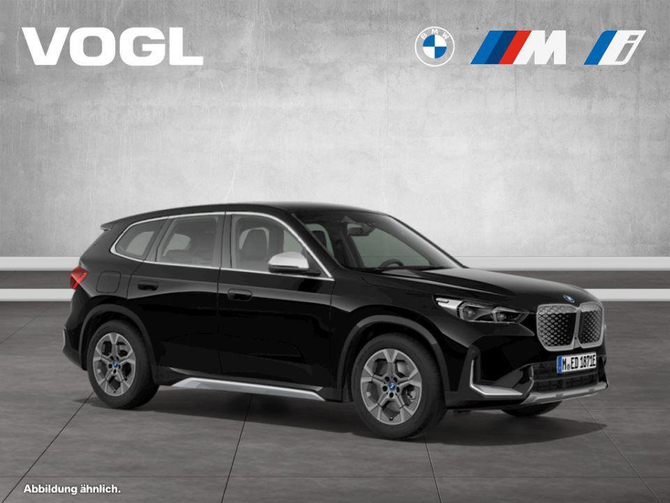 BMW iX1 – Bild 13