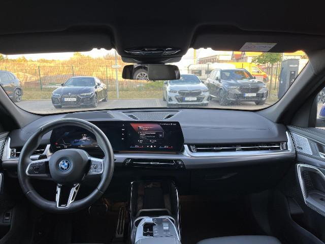 BMW iX2 – Bild 9