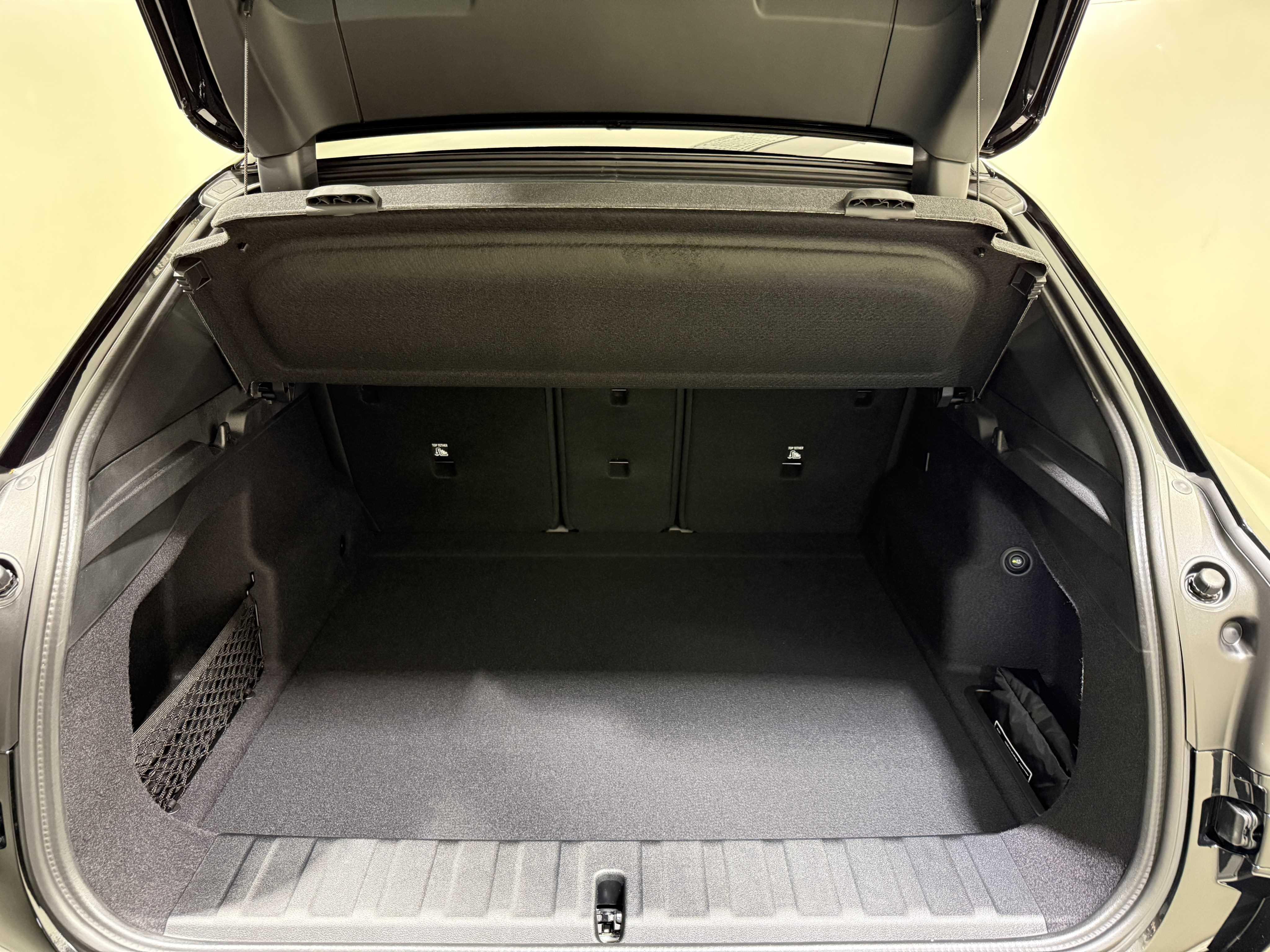 BMW iX2 – Bild 12