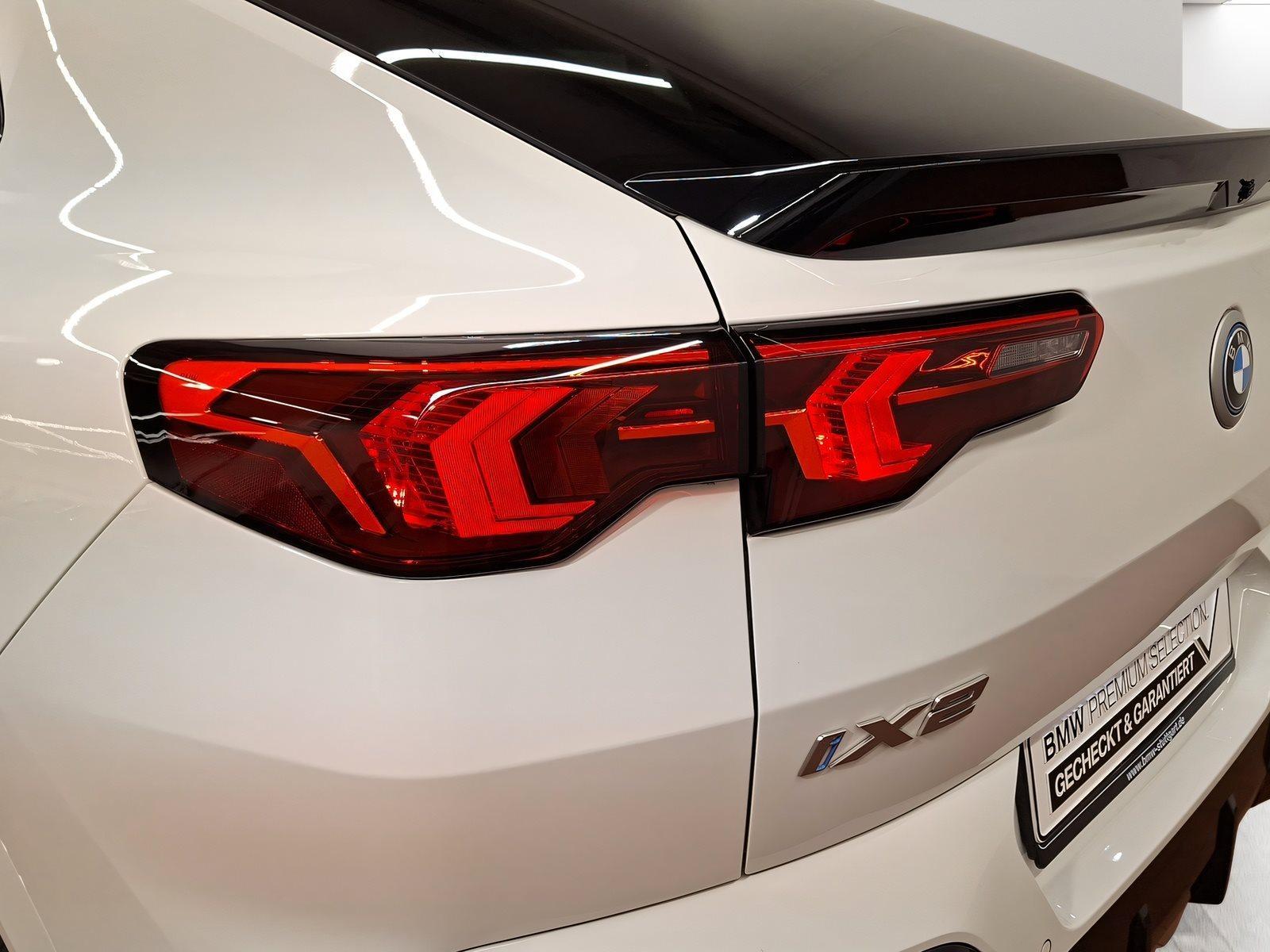 BMW iX2 – Bild 8