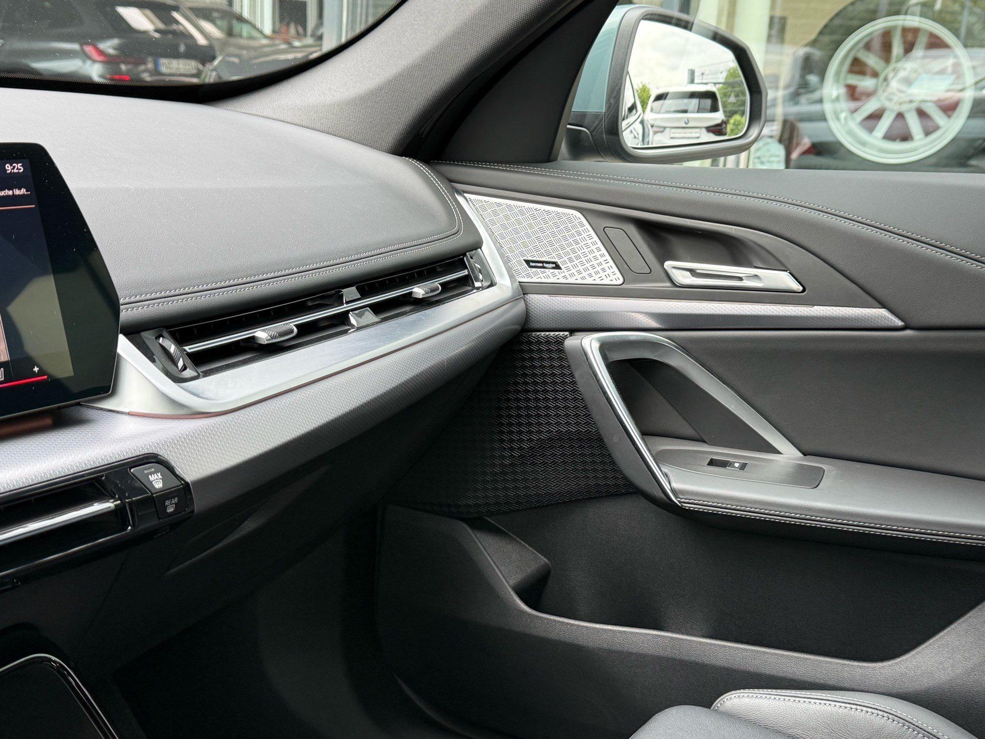 BMW iX1 – Bild 9