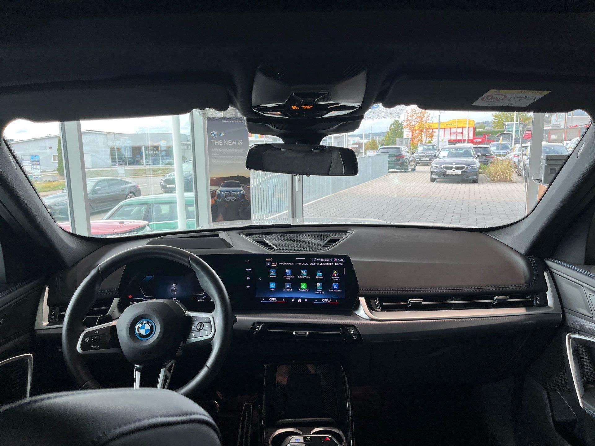 BMW iX1 – Bild 17