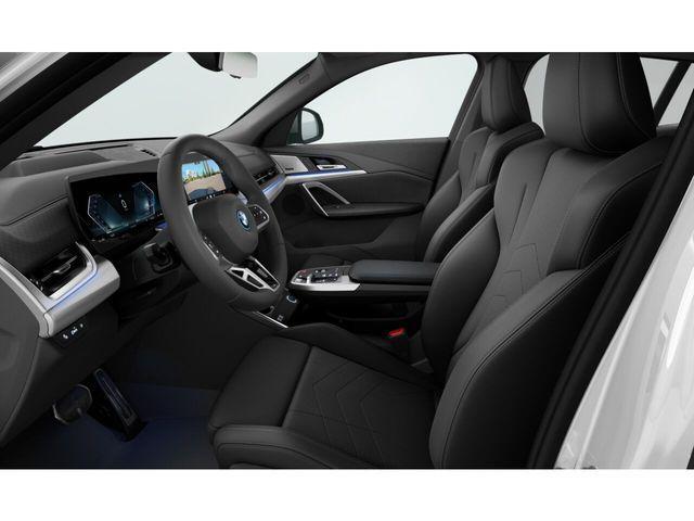 BMW iX2 – Bild 24