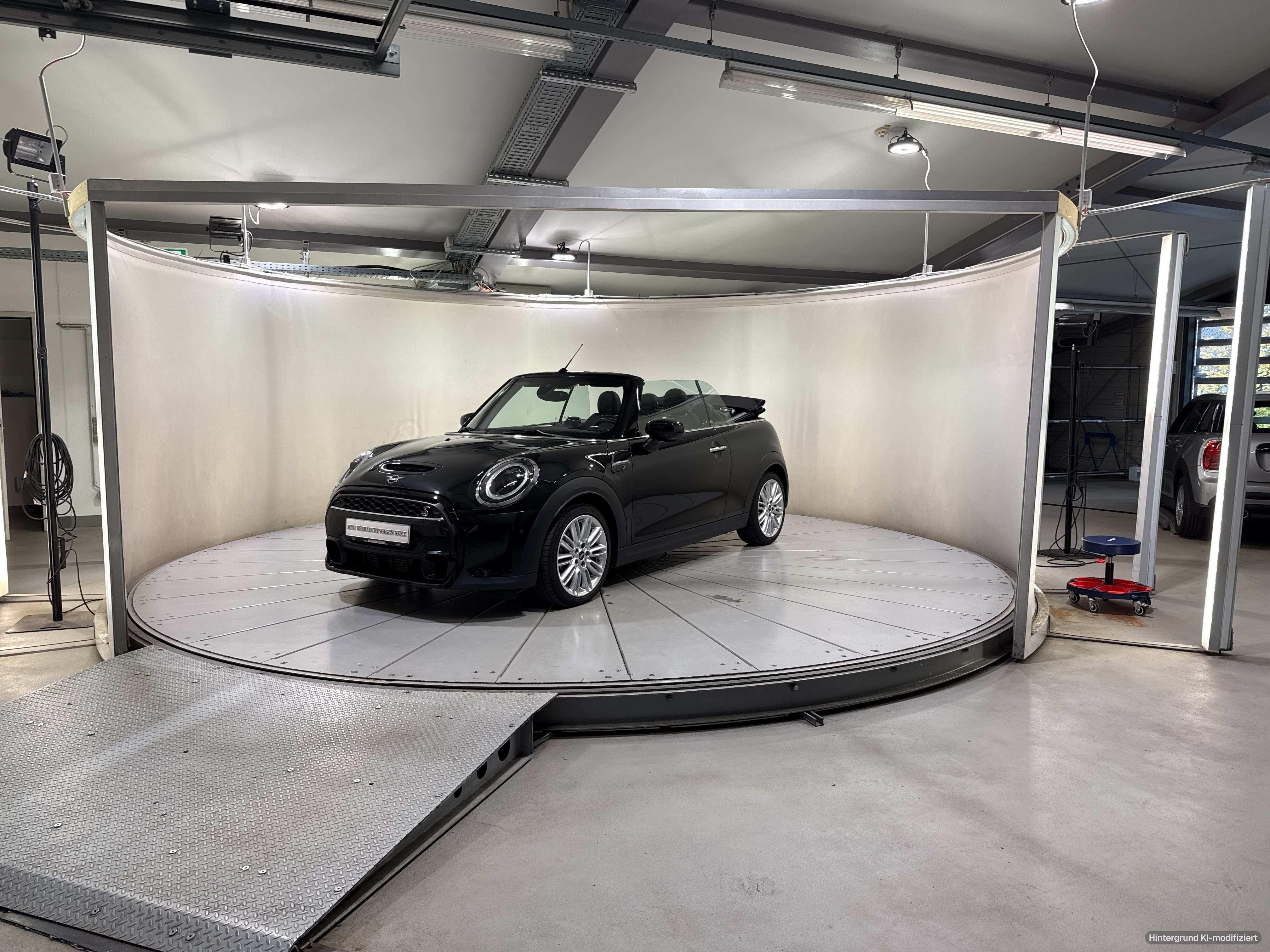 MINI MINI 2023