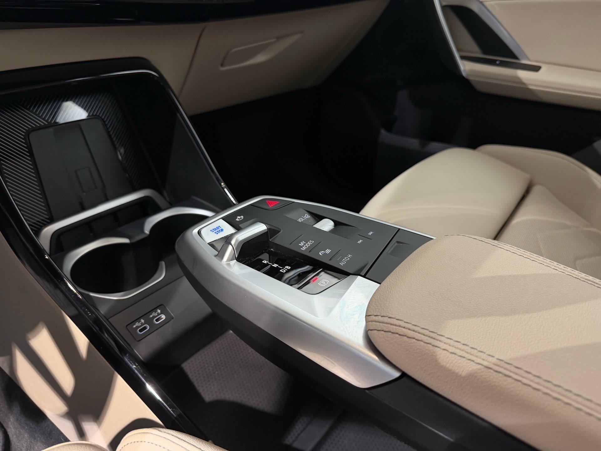 BMW iX1 – Bild 7