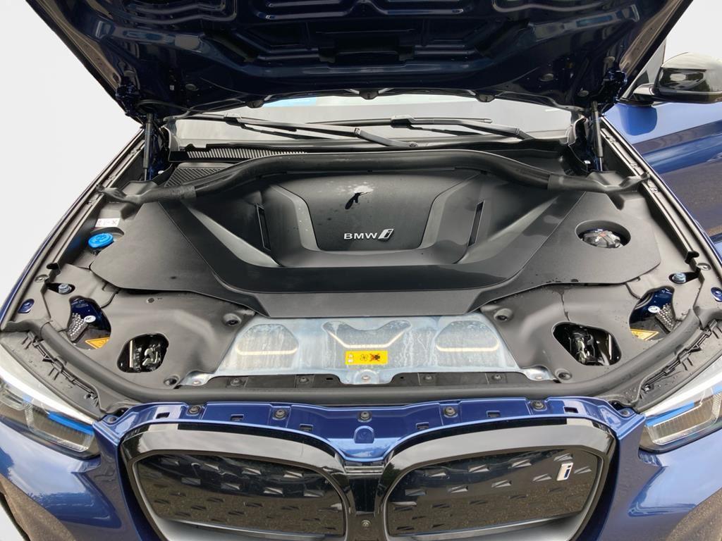 BMW iX3 – Bild 8