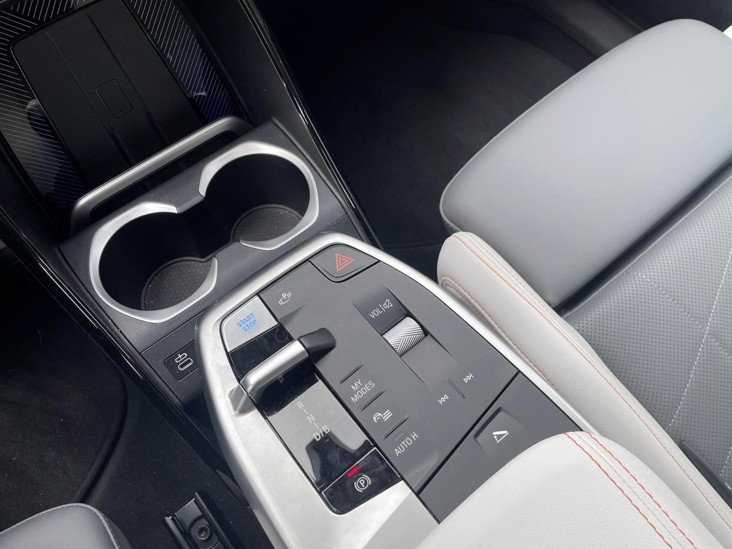 BMW iX2 – Bild 15