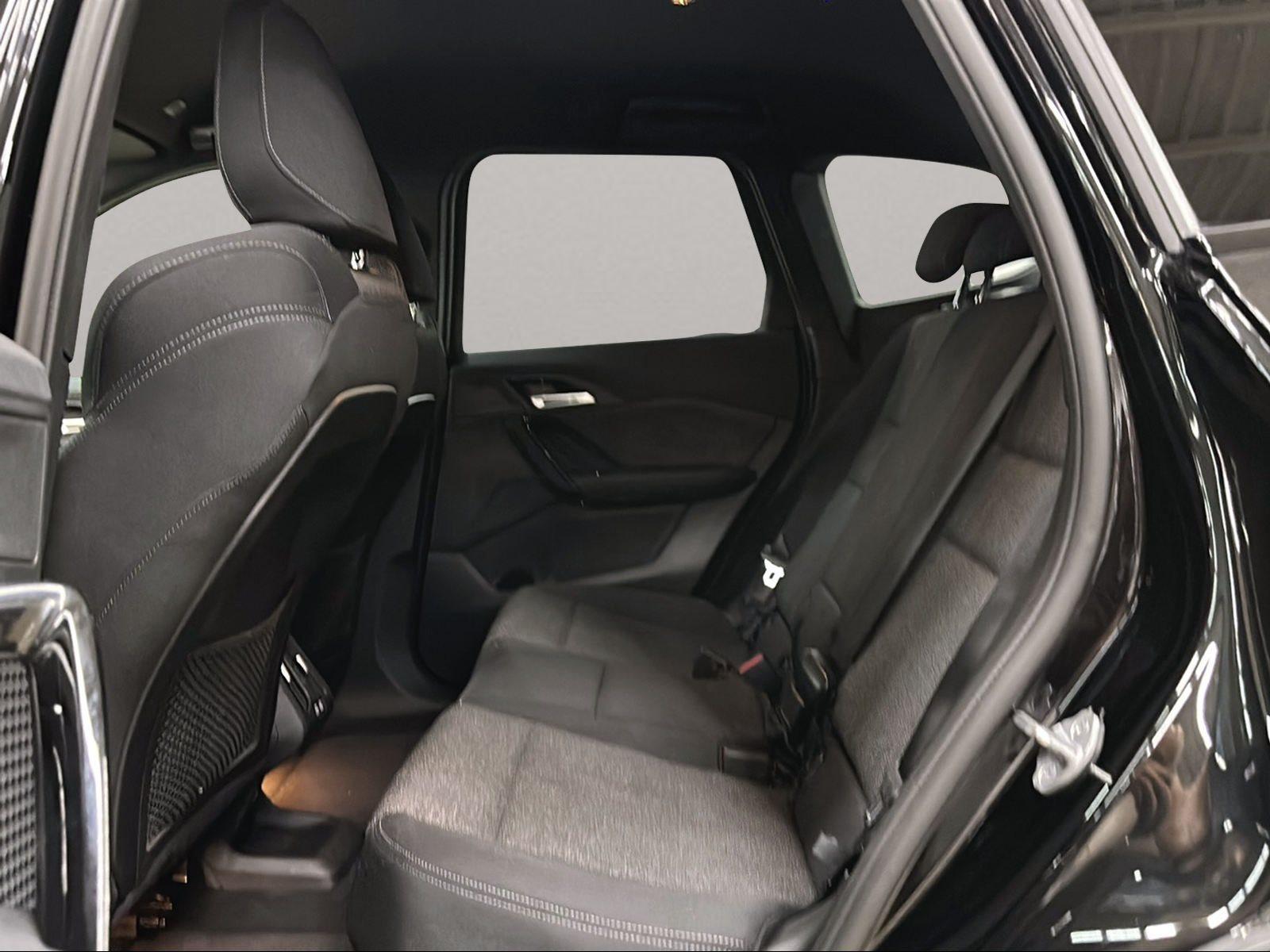 BMW iX1 – Bild 13