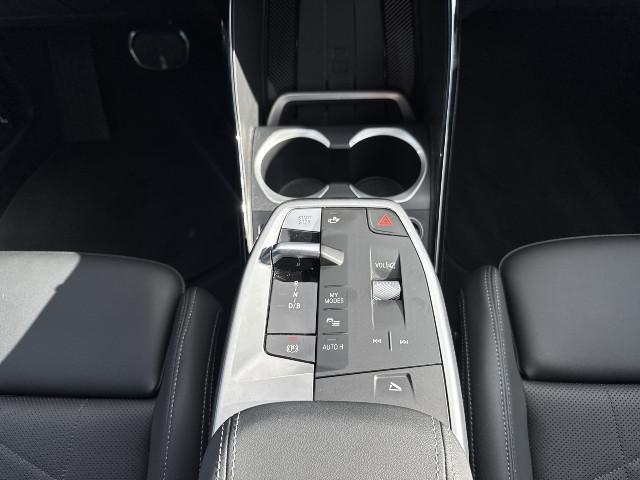 BMW iX2 – Bild 8
