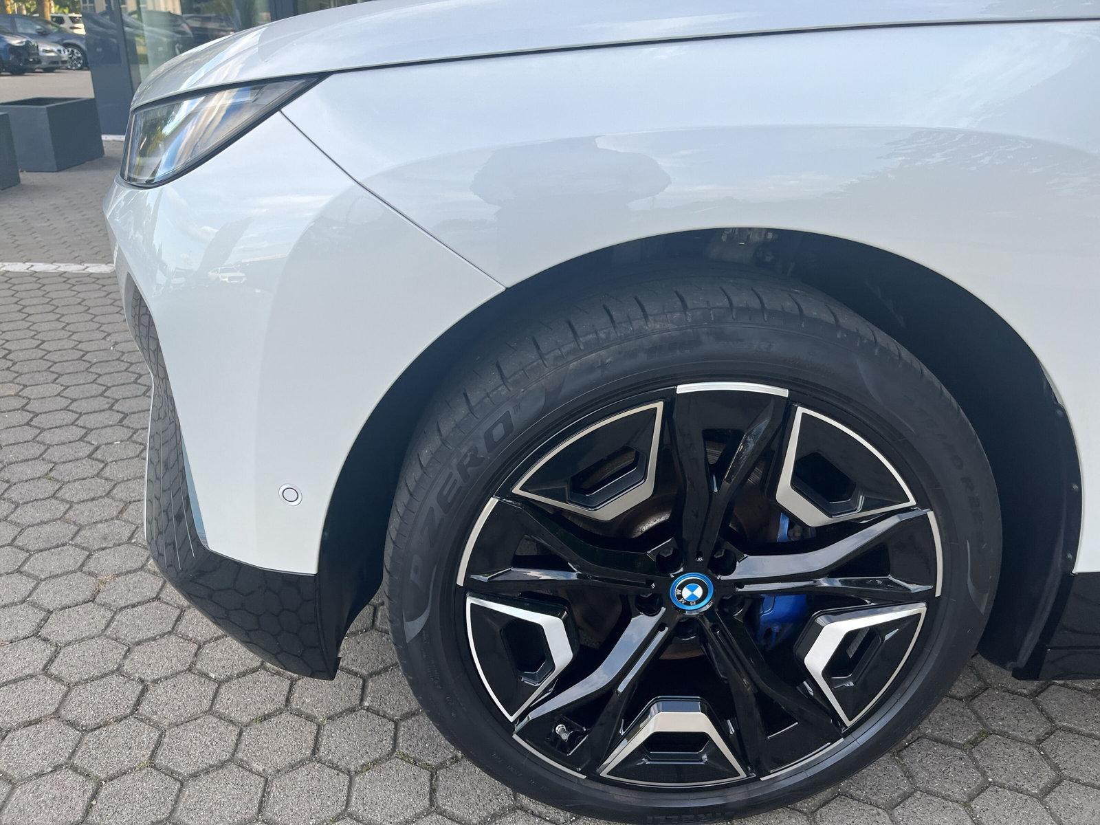 BMW iX – Bild 6