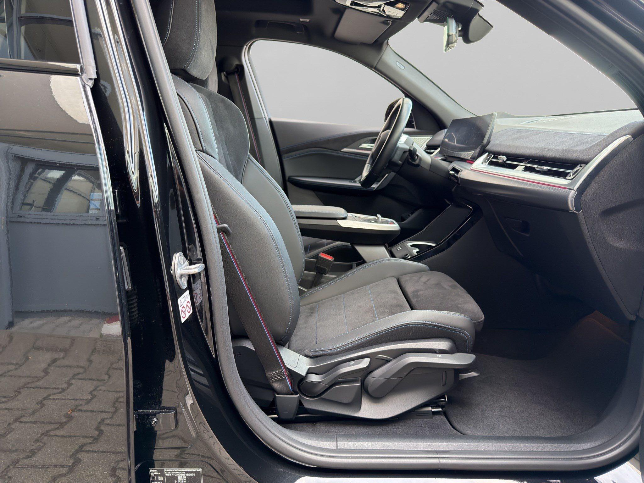 BMW iX2 – Bild 21