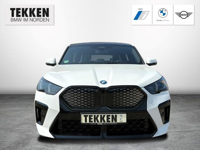 BMW iX2 – Bild 11
