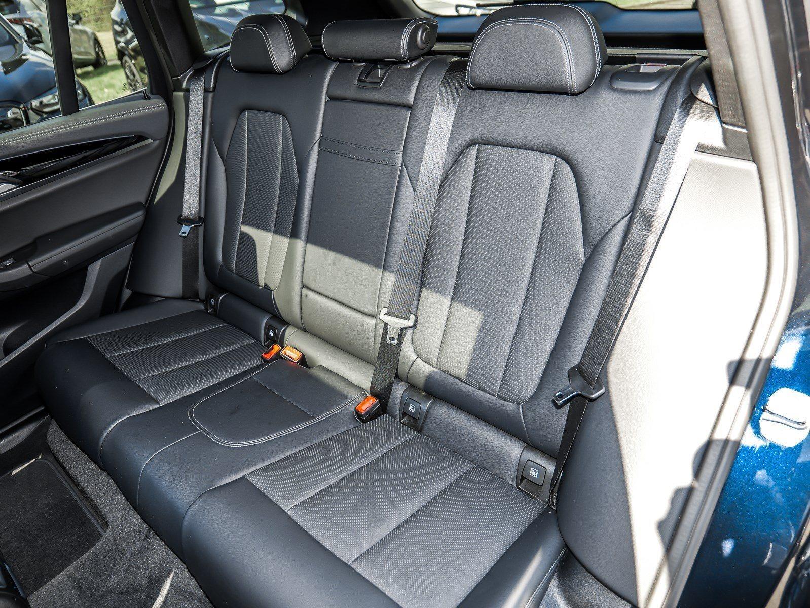 BMW iX3 – Bild 9
