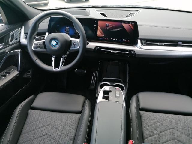 BMW iX2 – Bild 8
