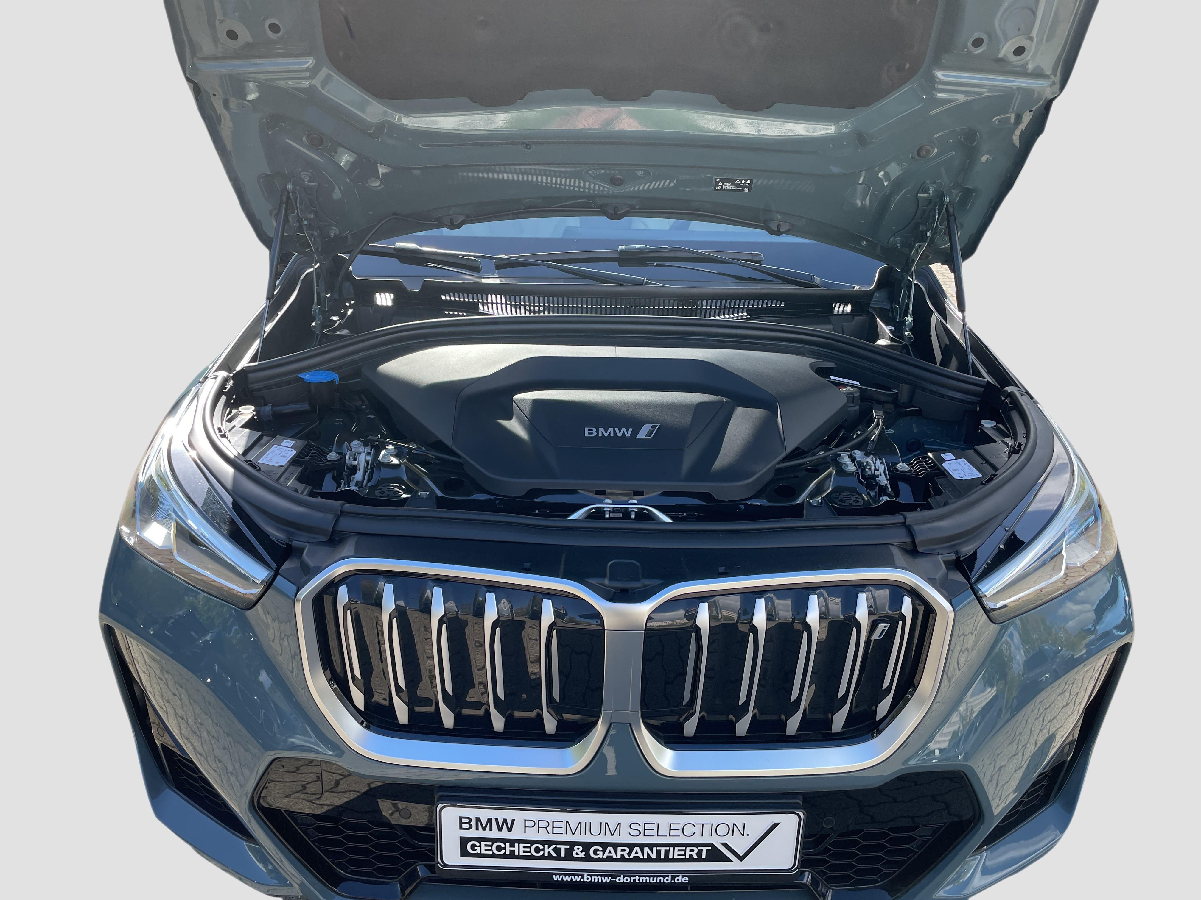 BMW iX1 – Bild 12