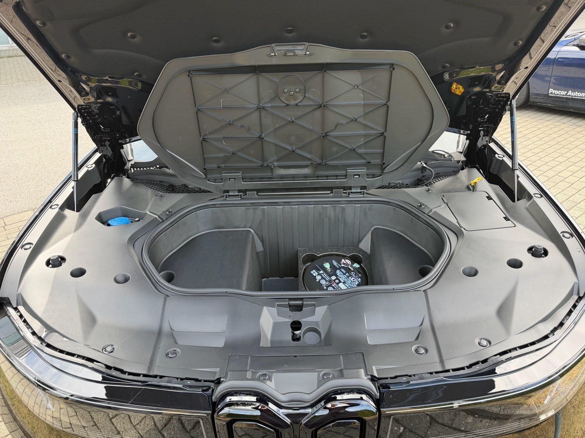 BMW iX3 – Bild 10