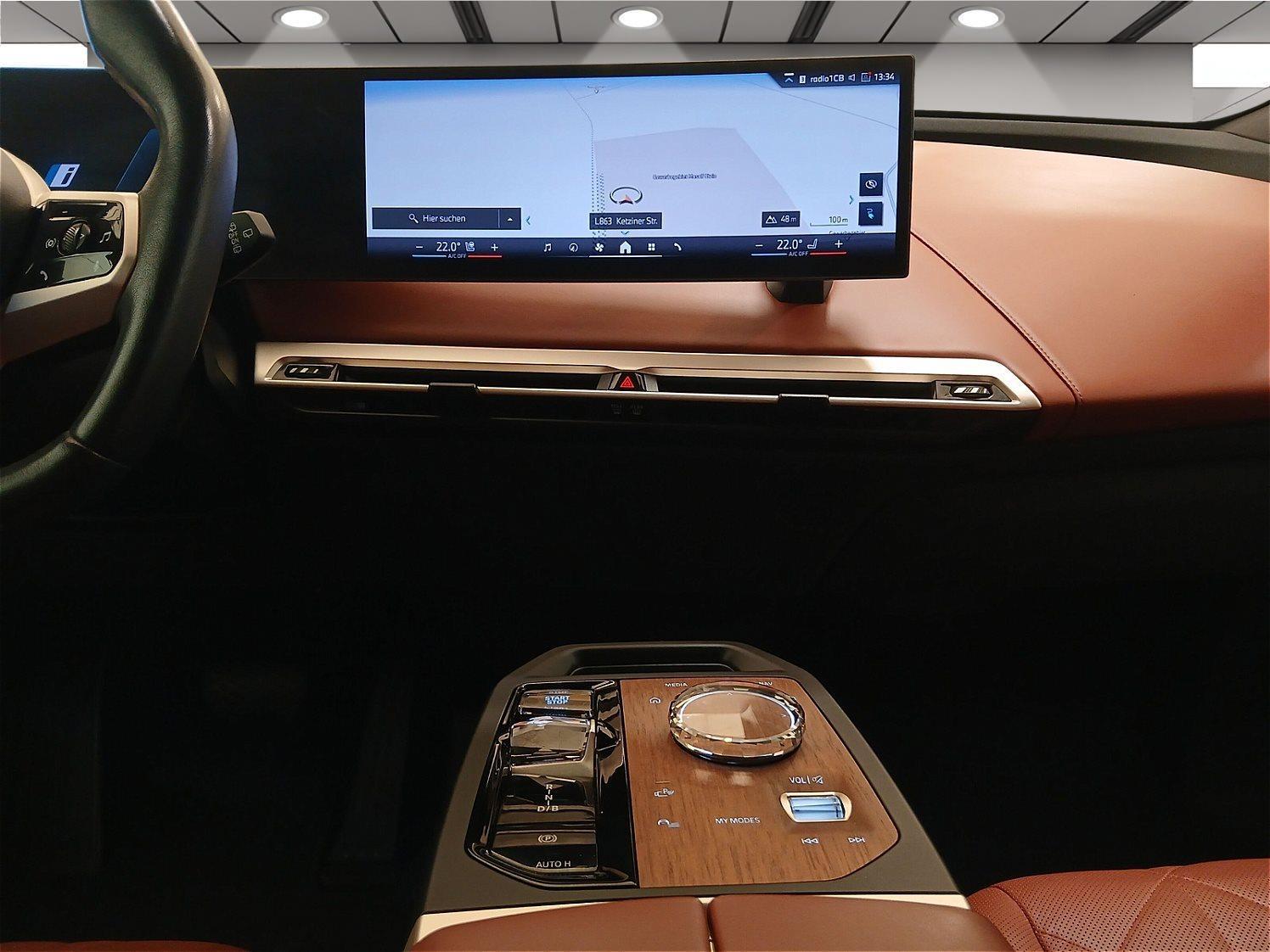 BMW iX – Bild 13