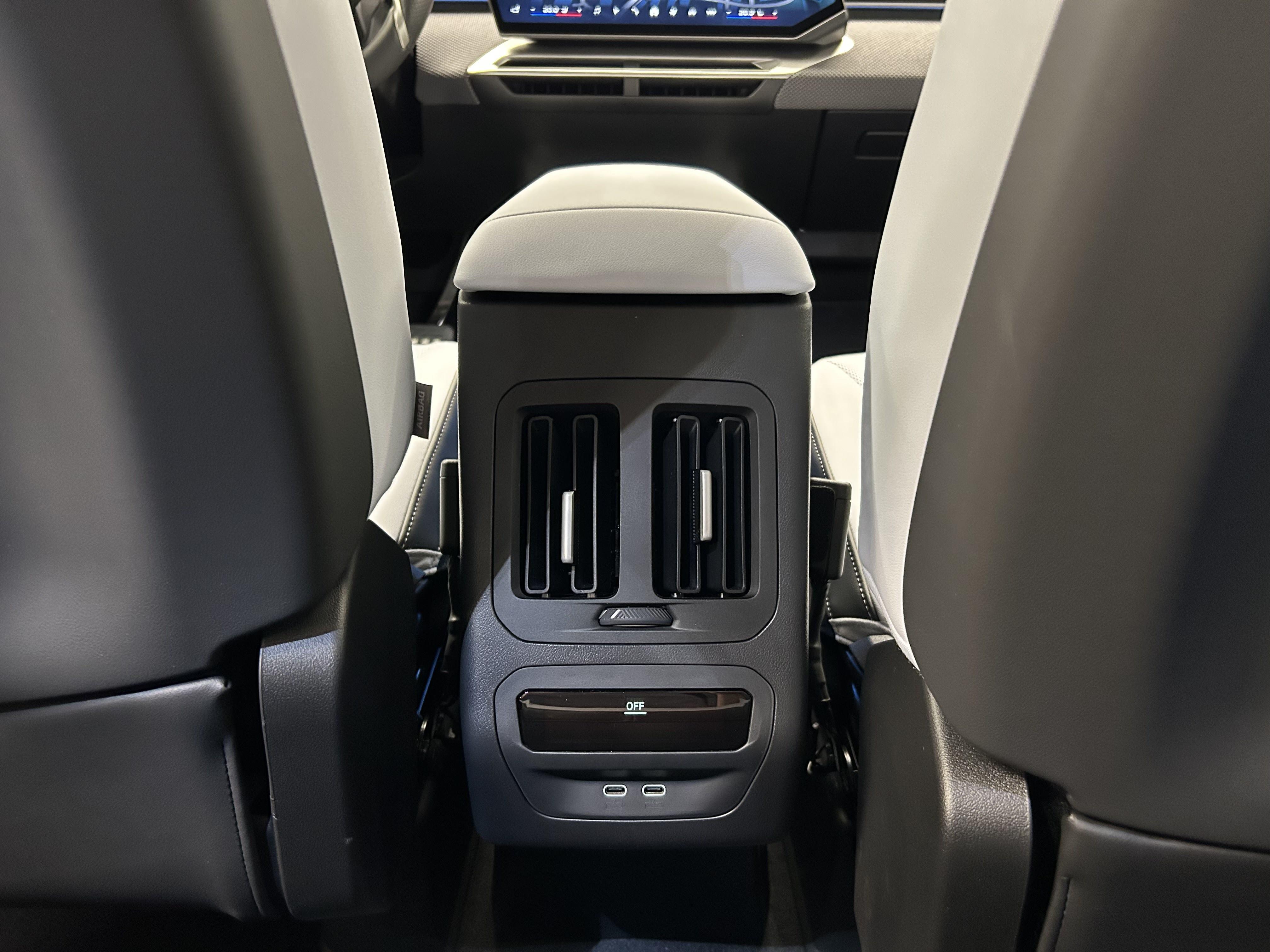BMW iX3 – Bild 35