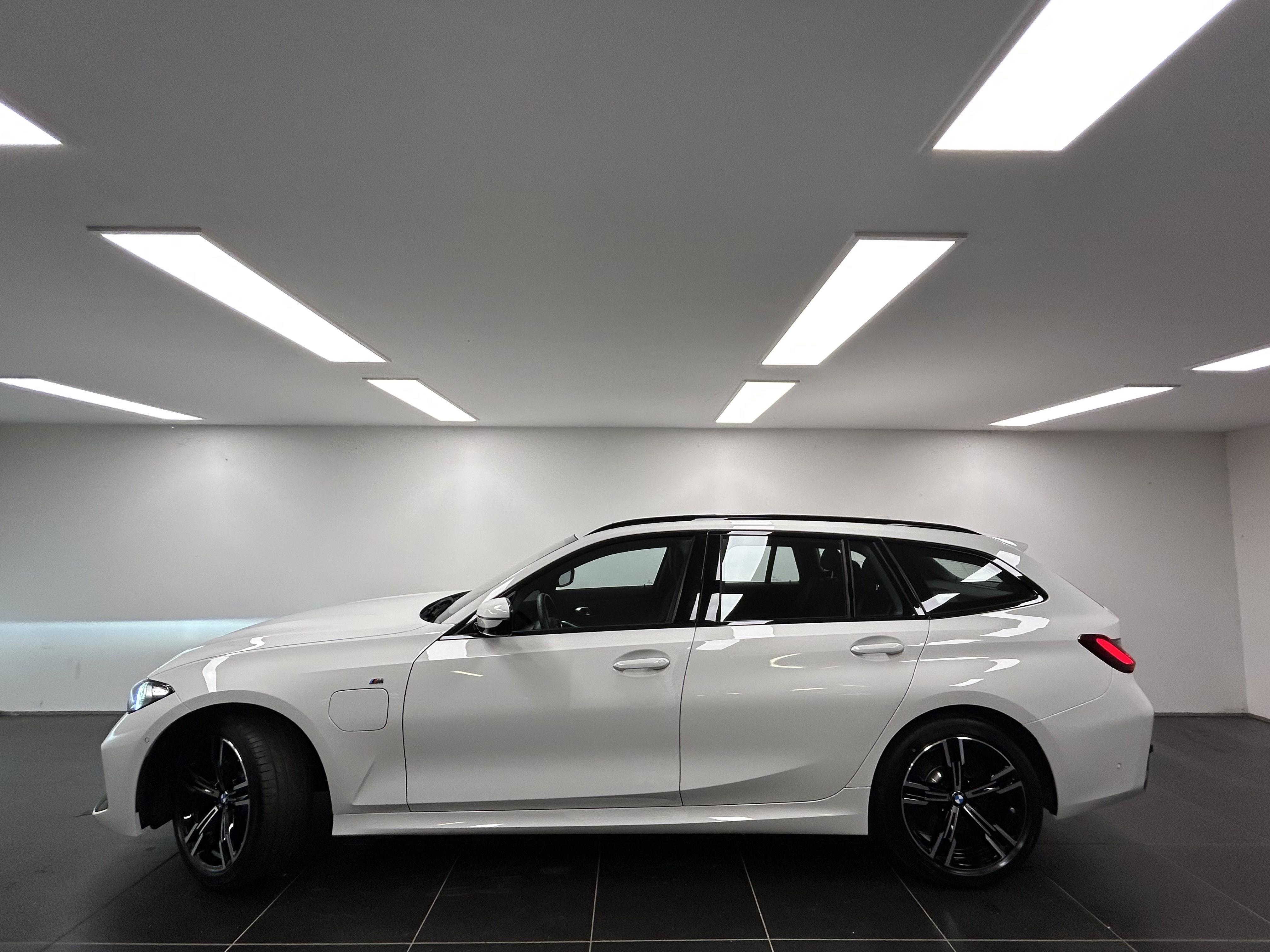 BMW 3er Touring – Bild 2