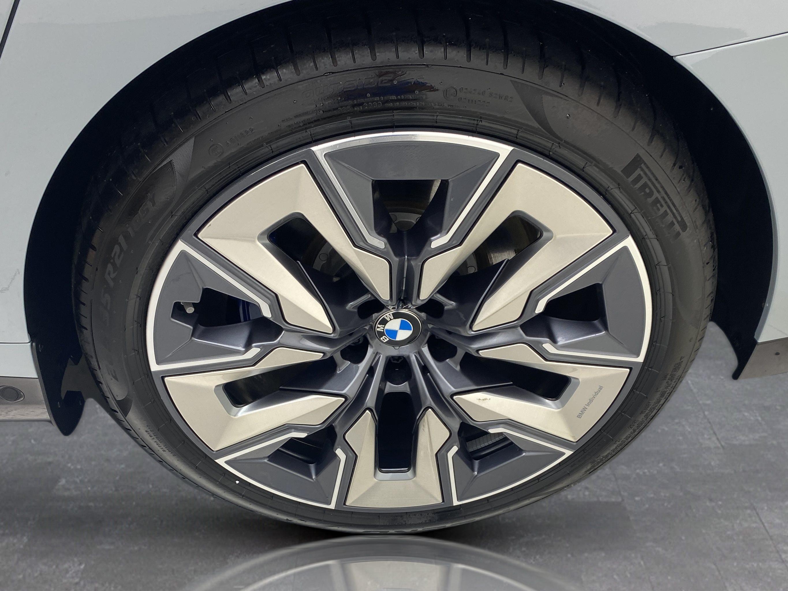 BMW i7 – Bild 16