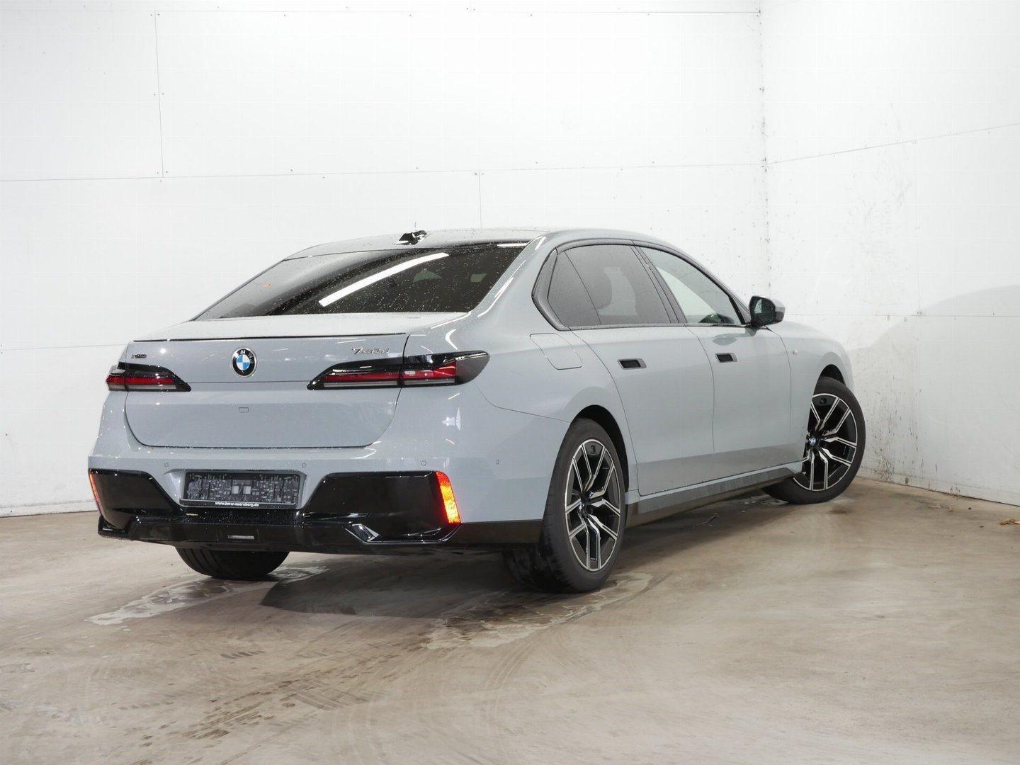 BMW 7er – Bild 2