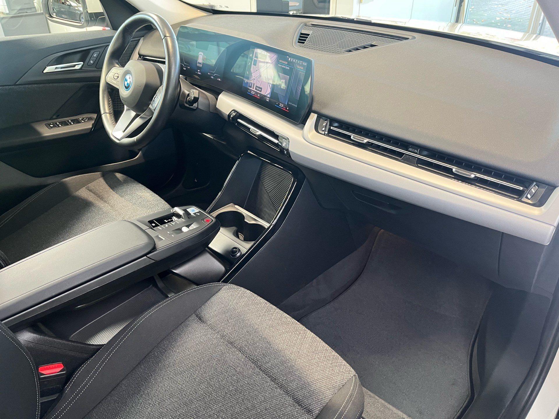 BMW iX1 – Bild 12