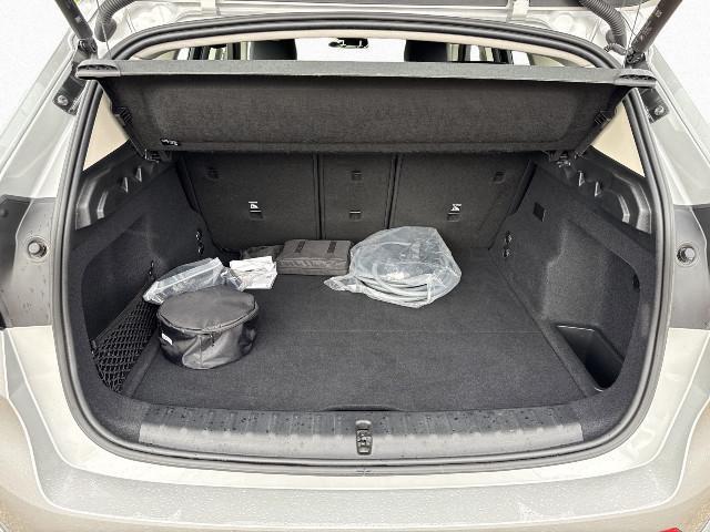 BMW iX1 – Bild 8