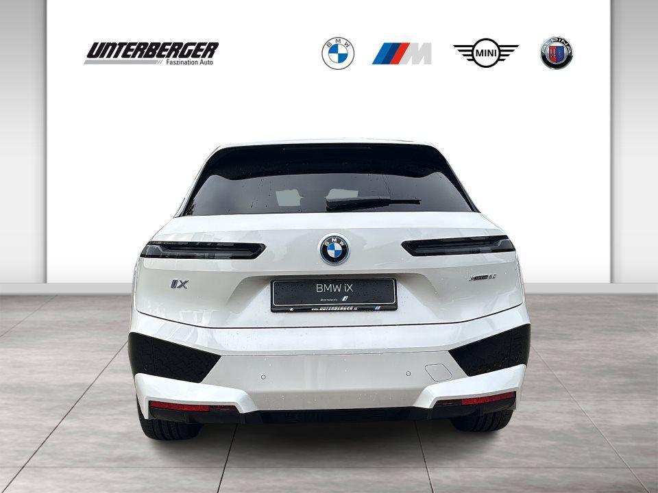BMW iX – Bild 10