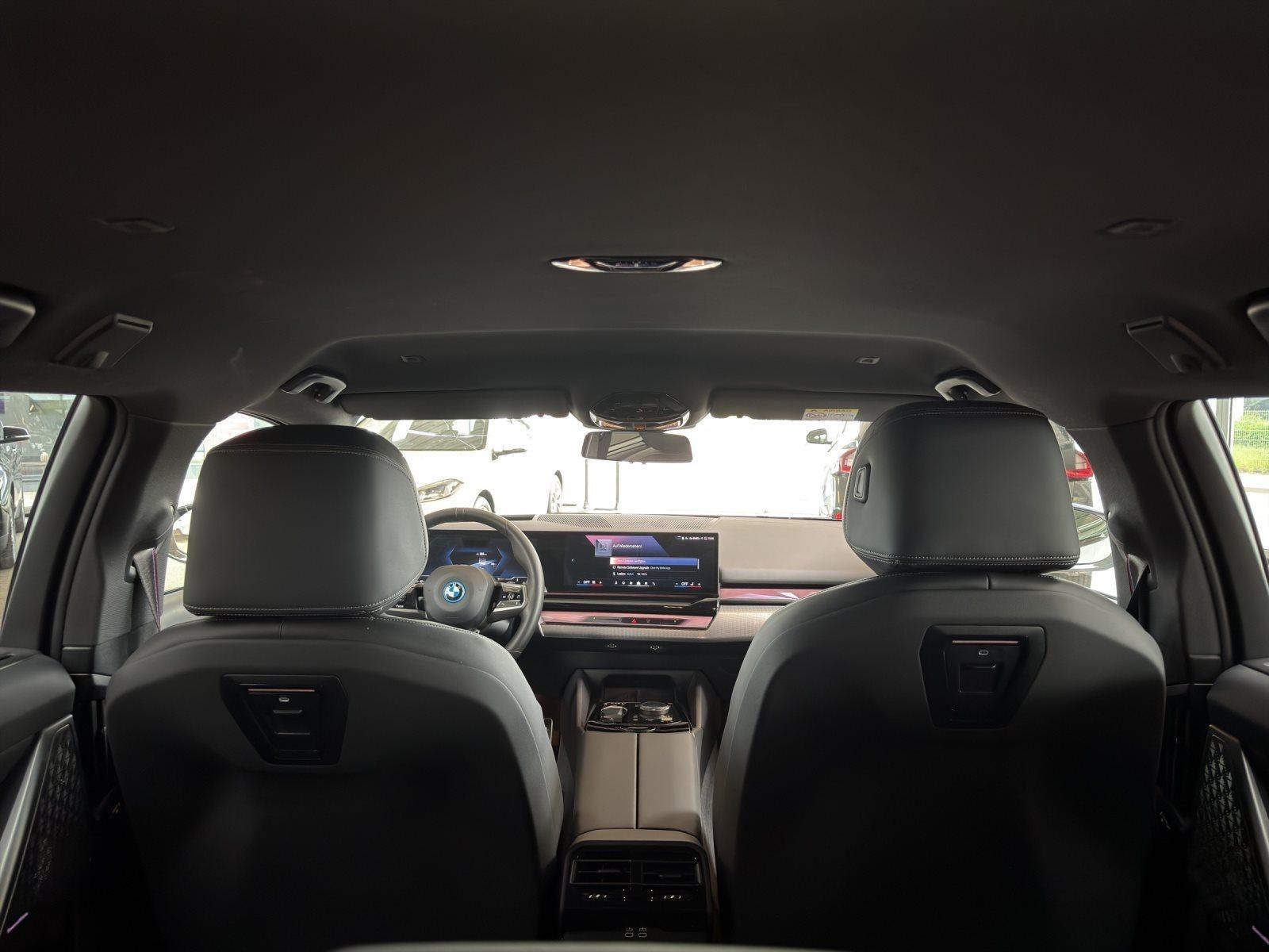 BMW i5 Touring – Bild 21